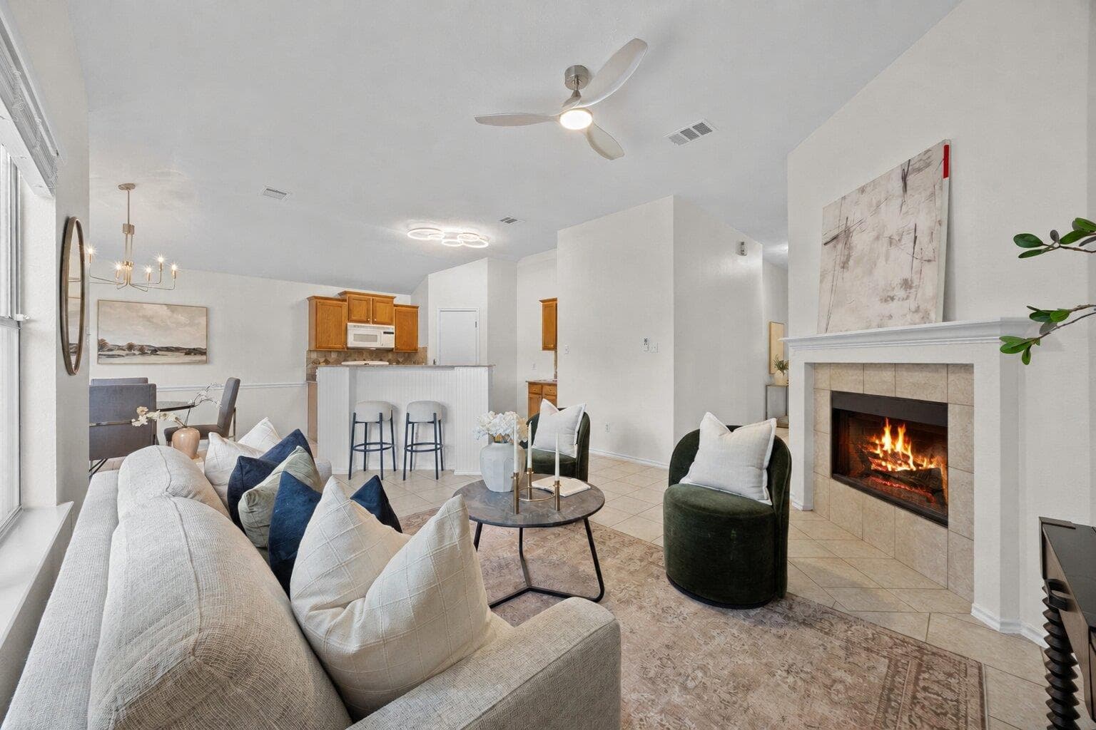 8219 Edgemoor Pl