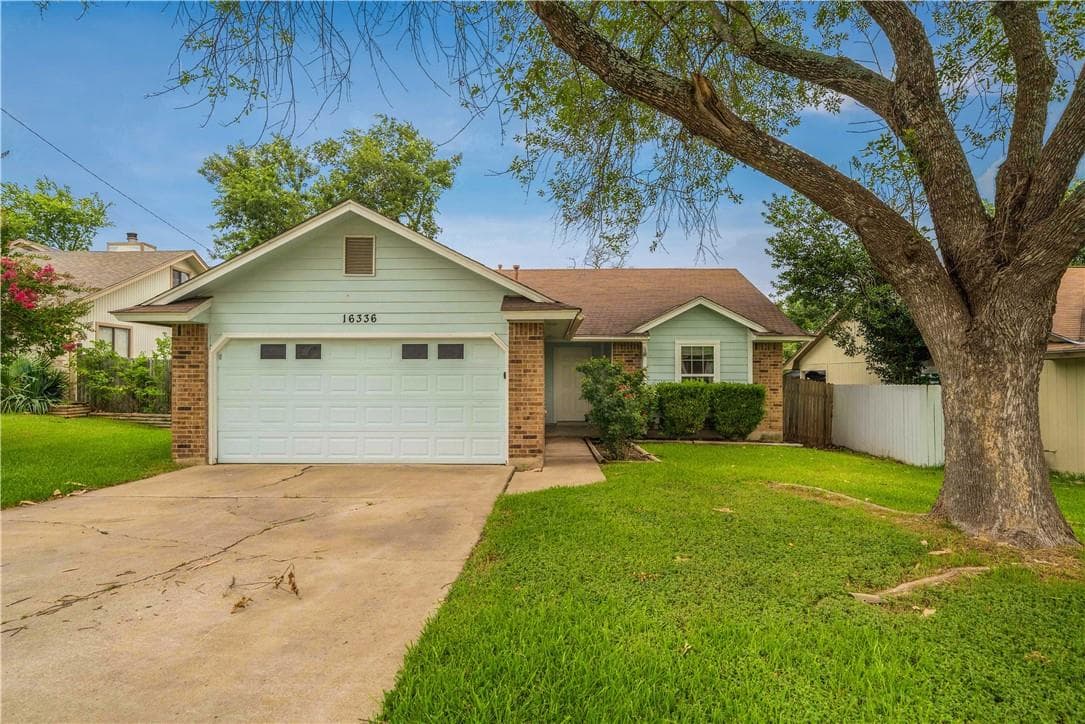 16336 Edgemere Dr