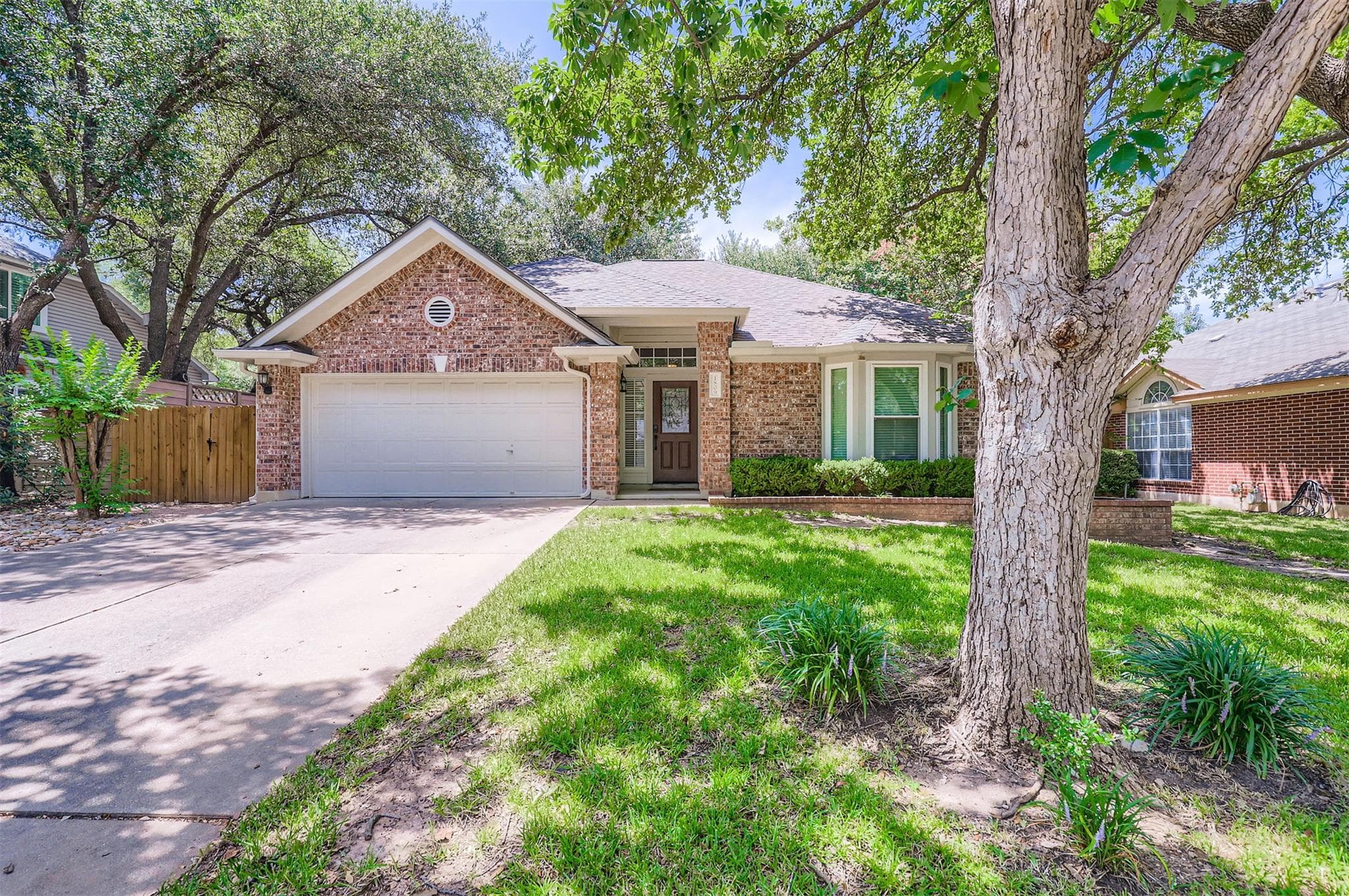 1809 Edelweiss Dr