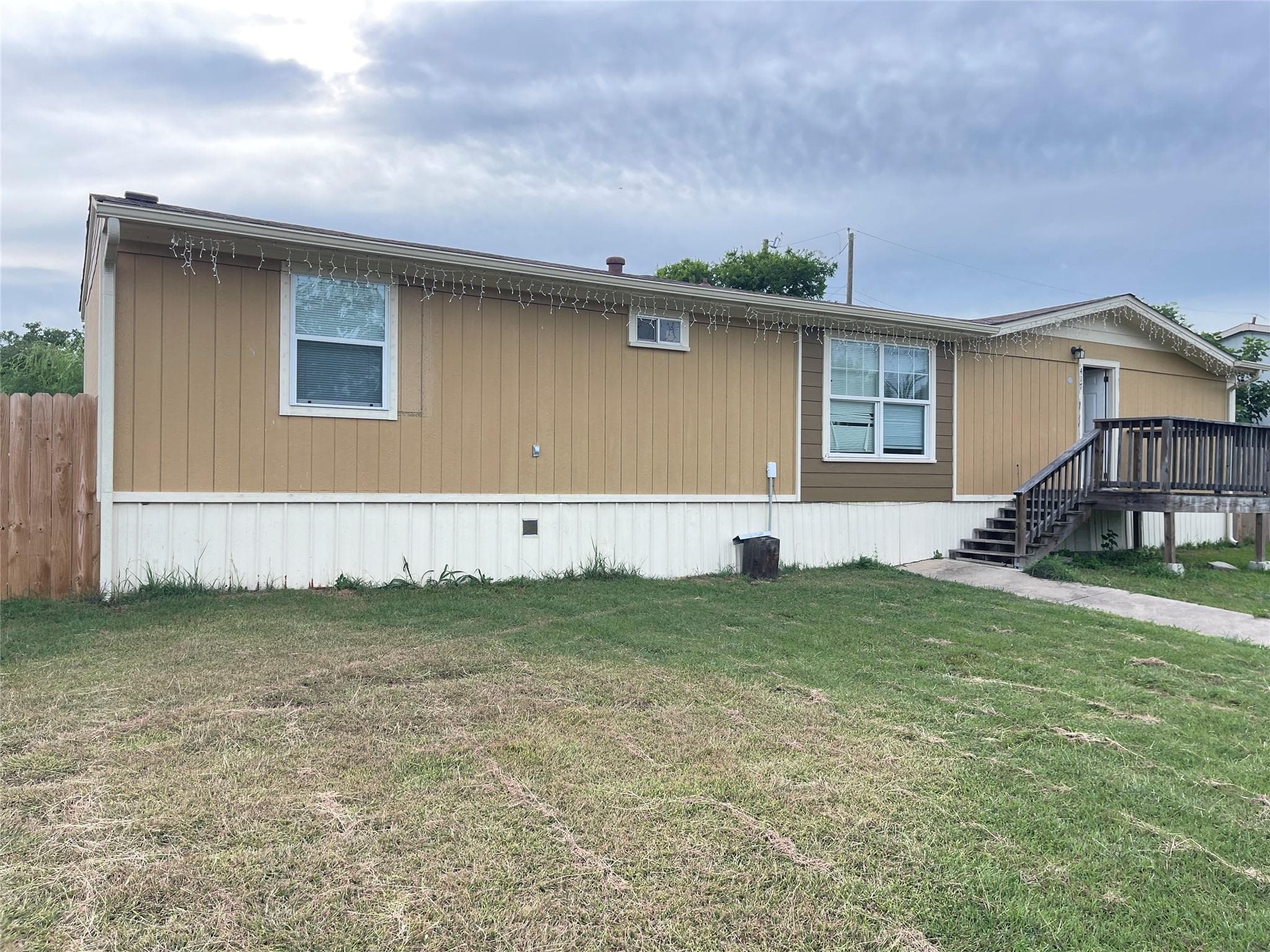 417 Lenora Dr