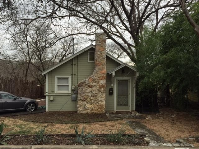 707 Upson St