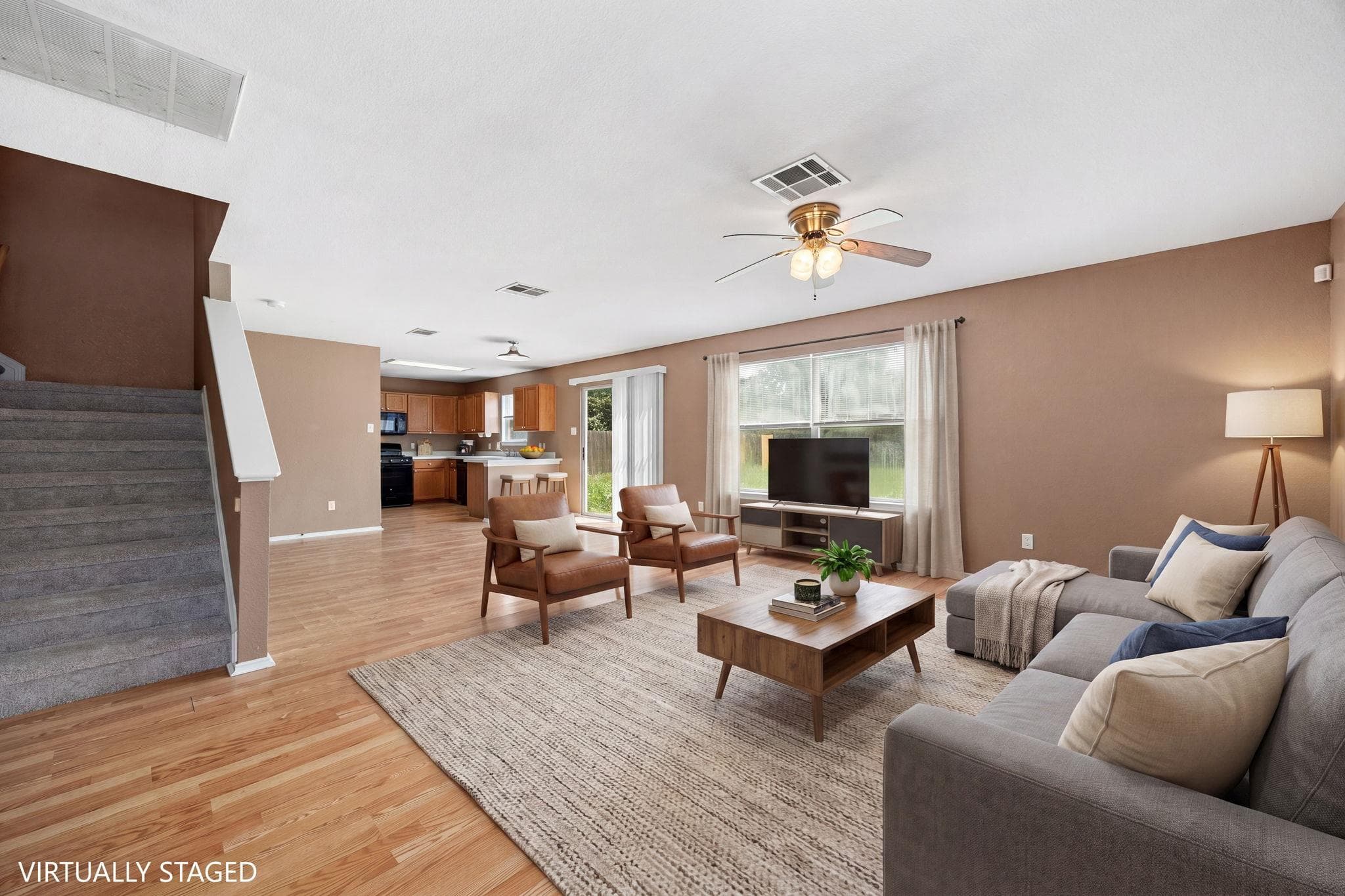 12033 Kilmartin Ln