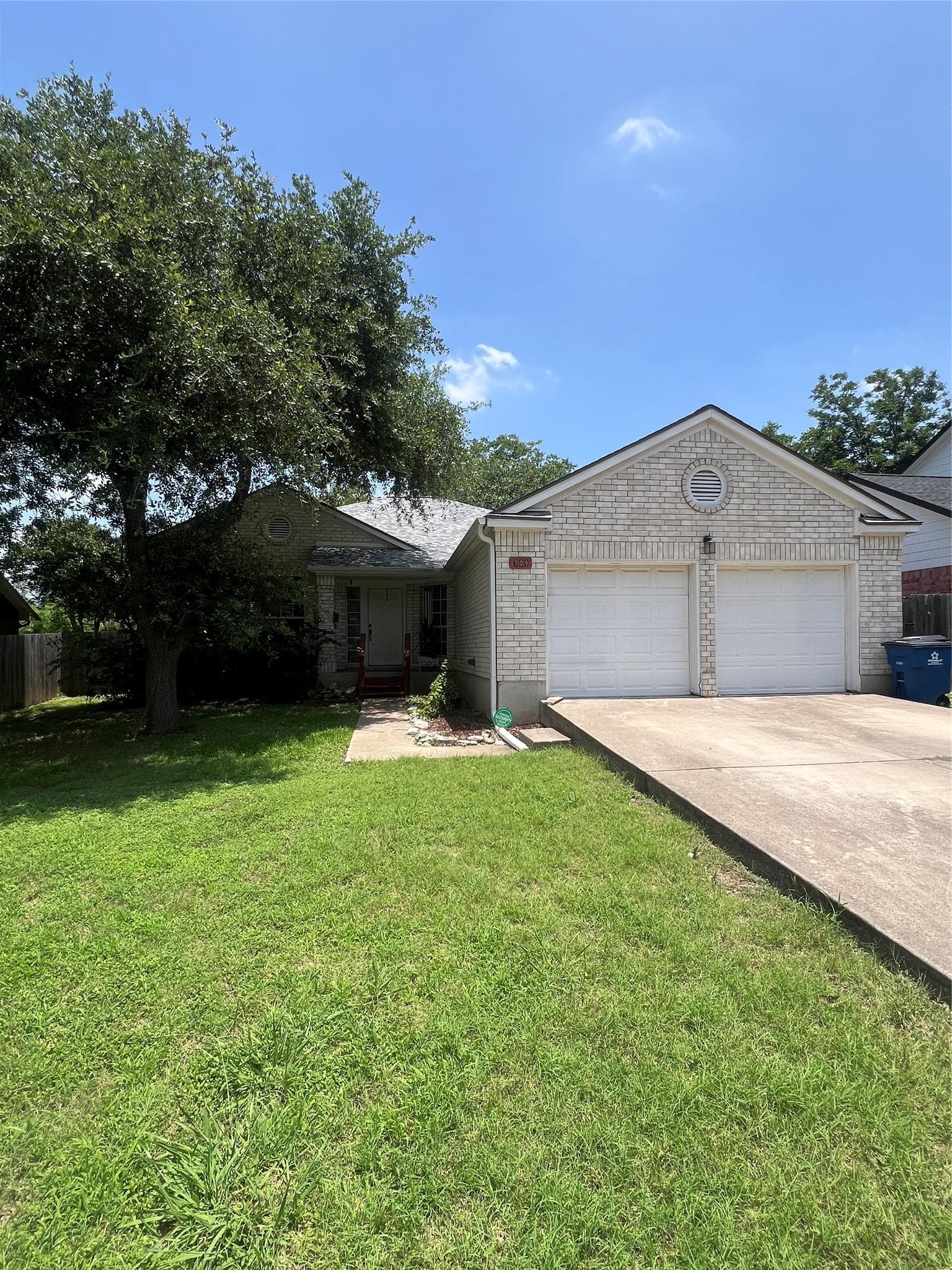 709 Elder Way