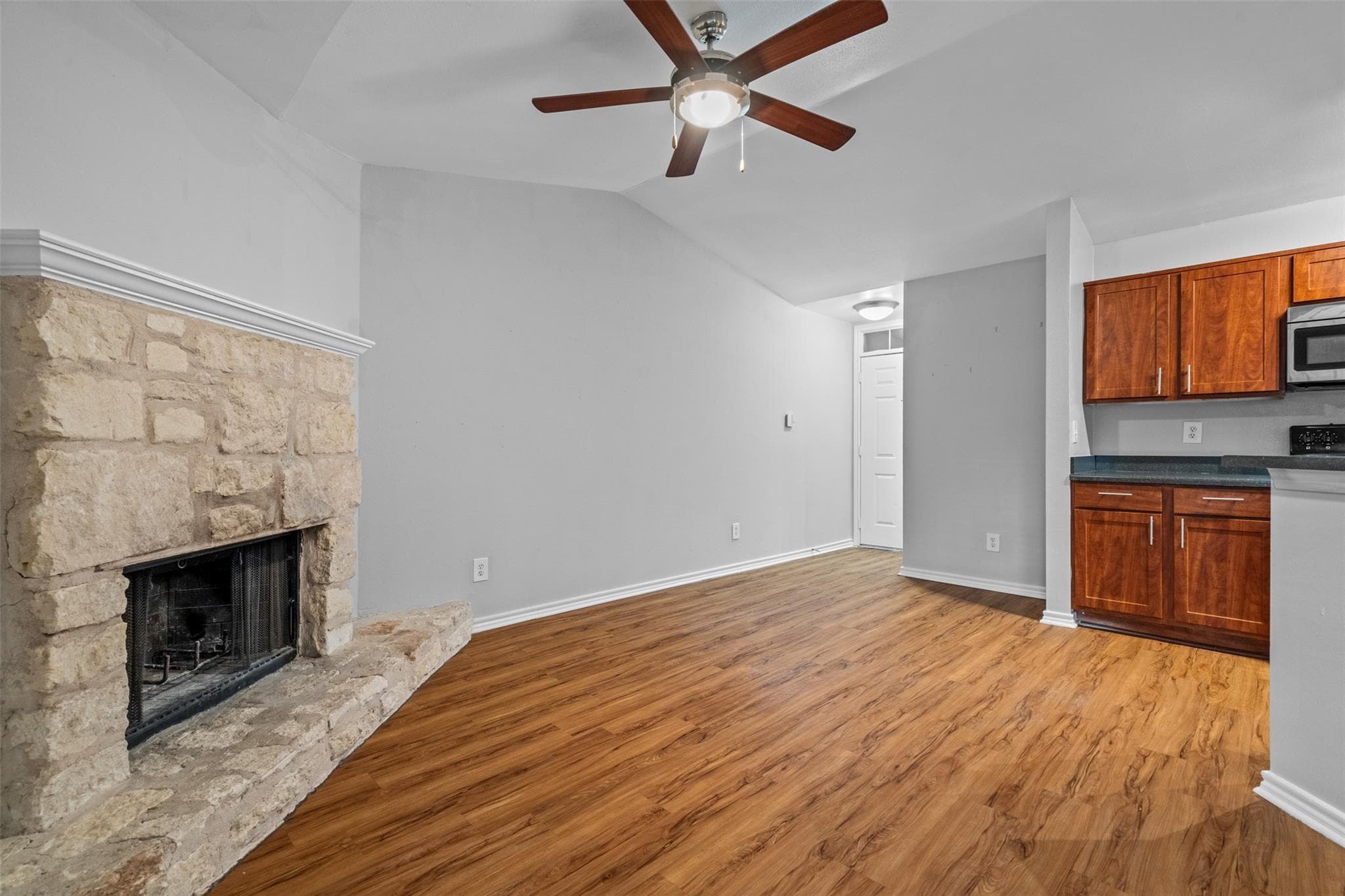 6804 N Capital of Texas Hwy #128
