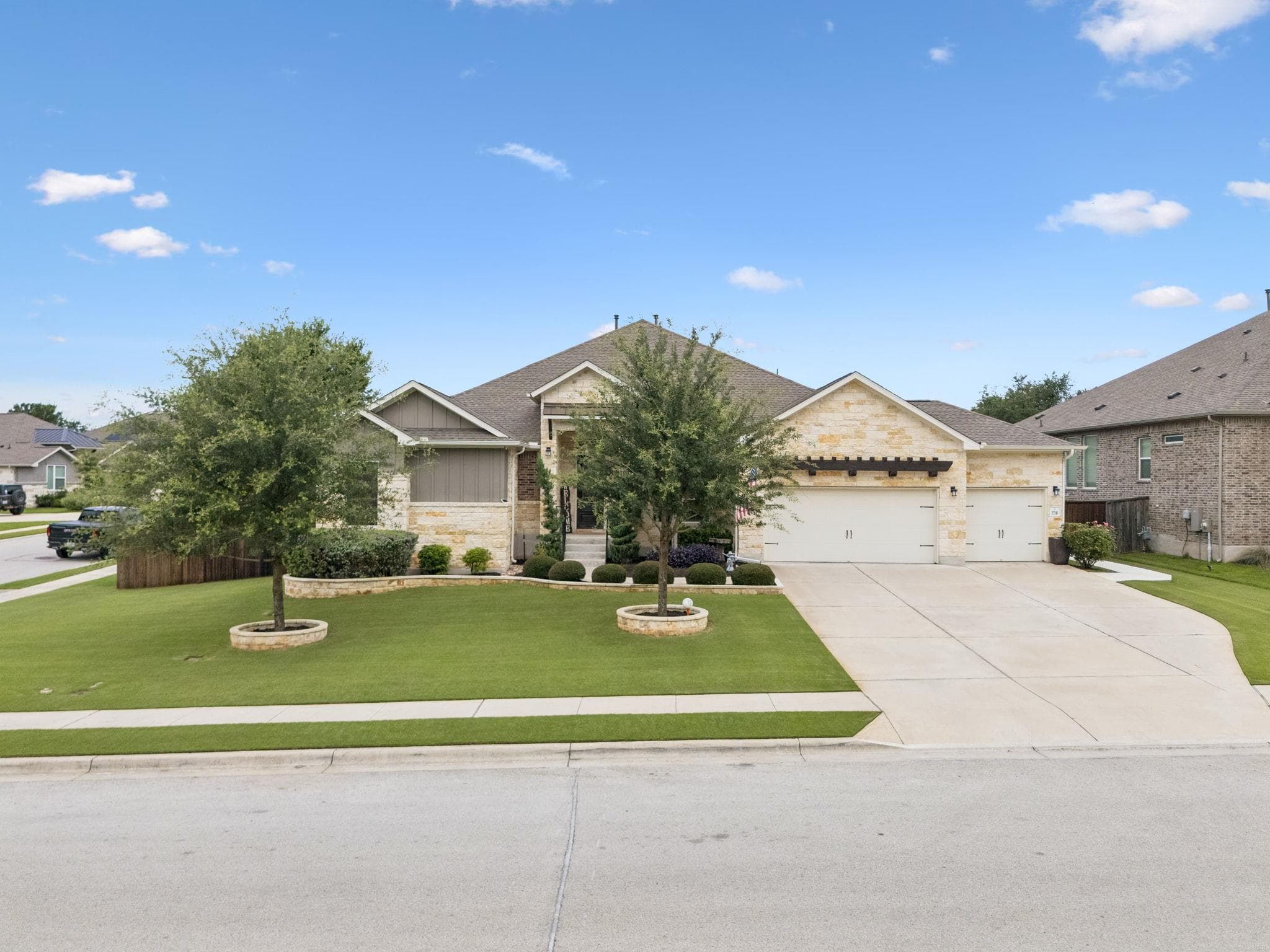 238 Arapaho Dr