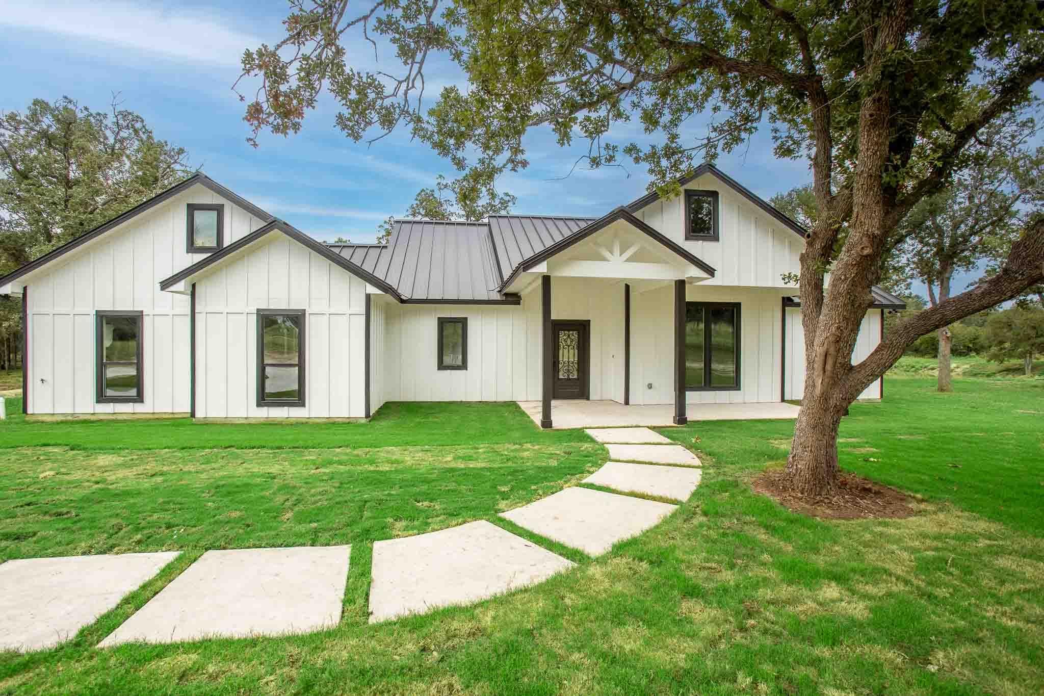 337 Smitty Ln