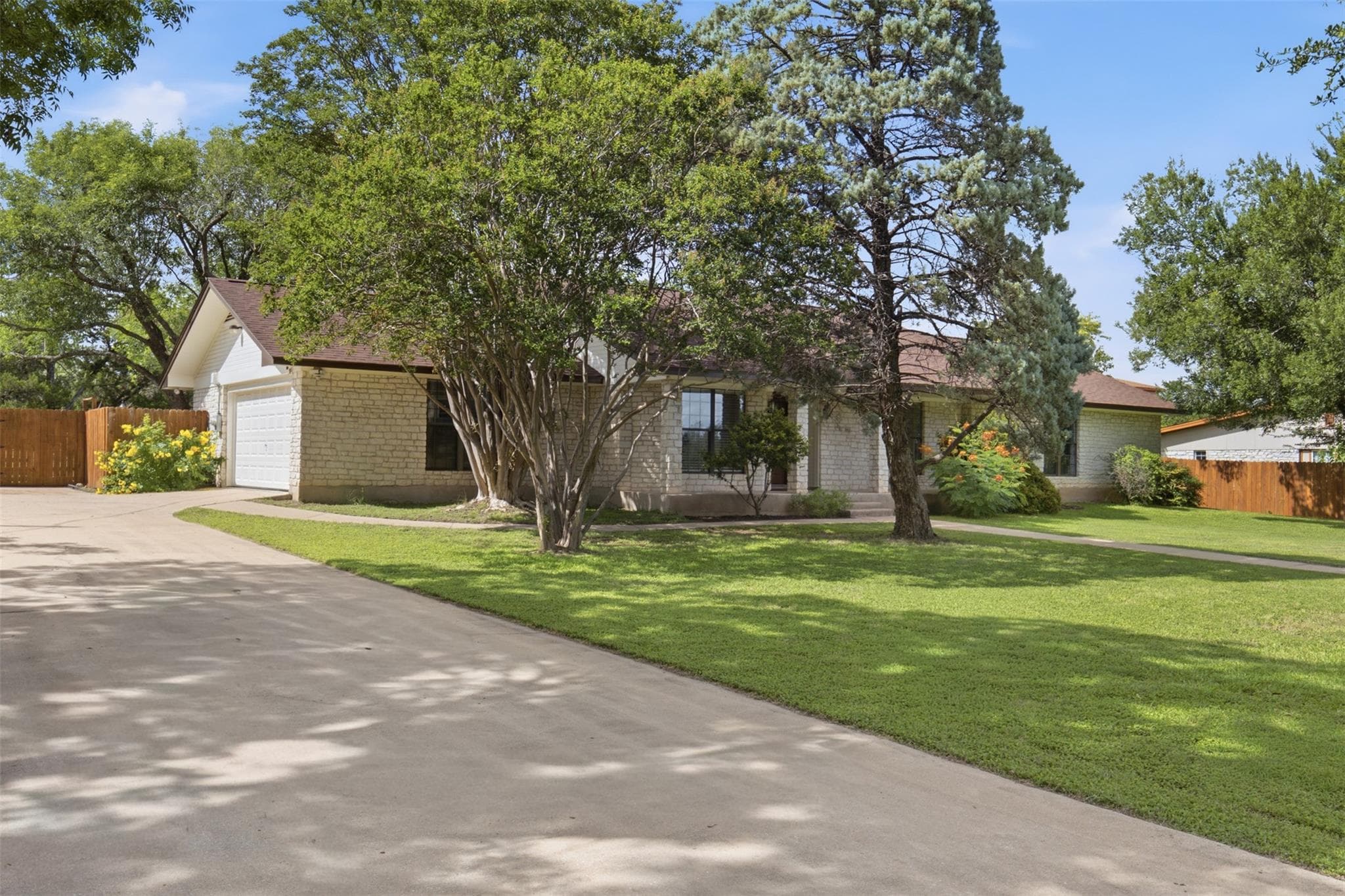 3804 Oak Meadow Dr