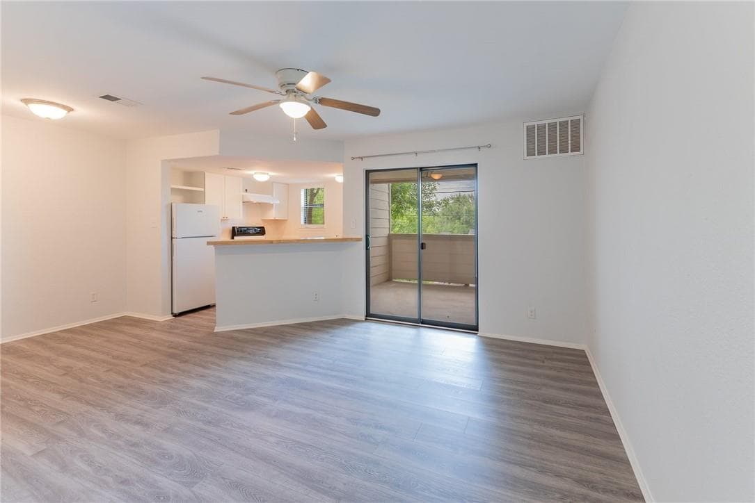 2500 Burleson Rd #614