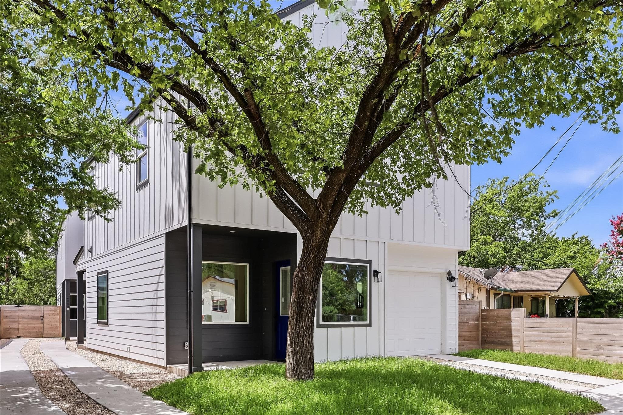 6809 Porter St #1