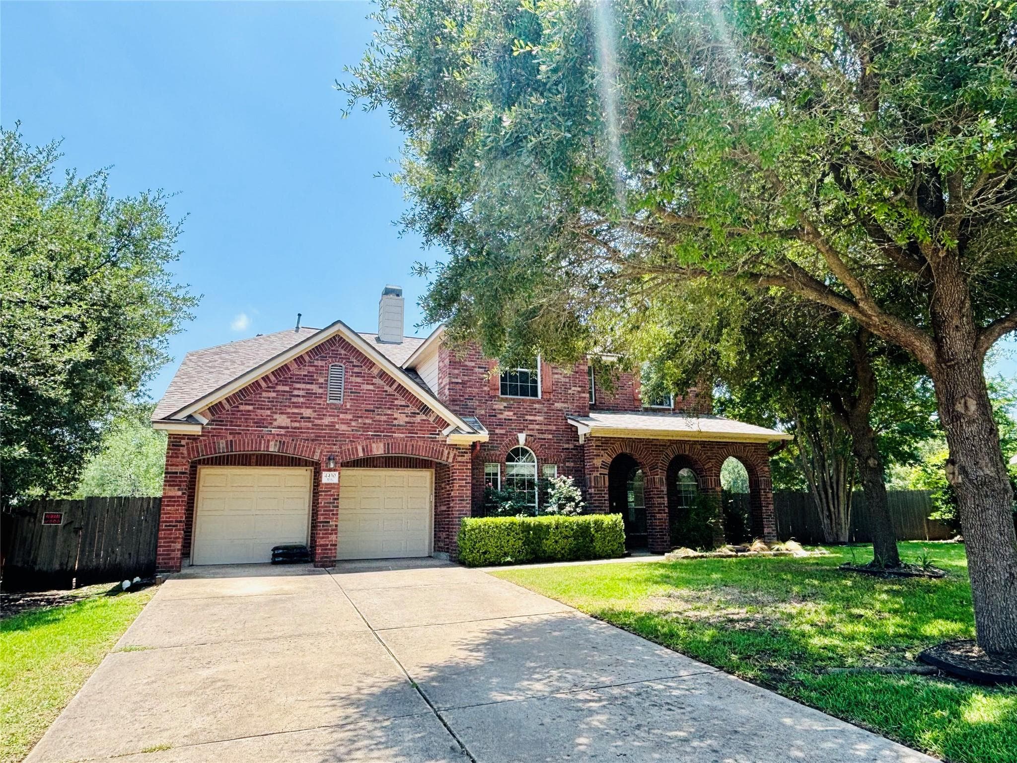 4430 Pasada Ln