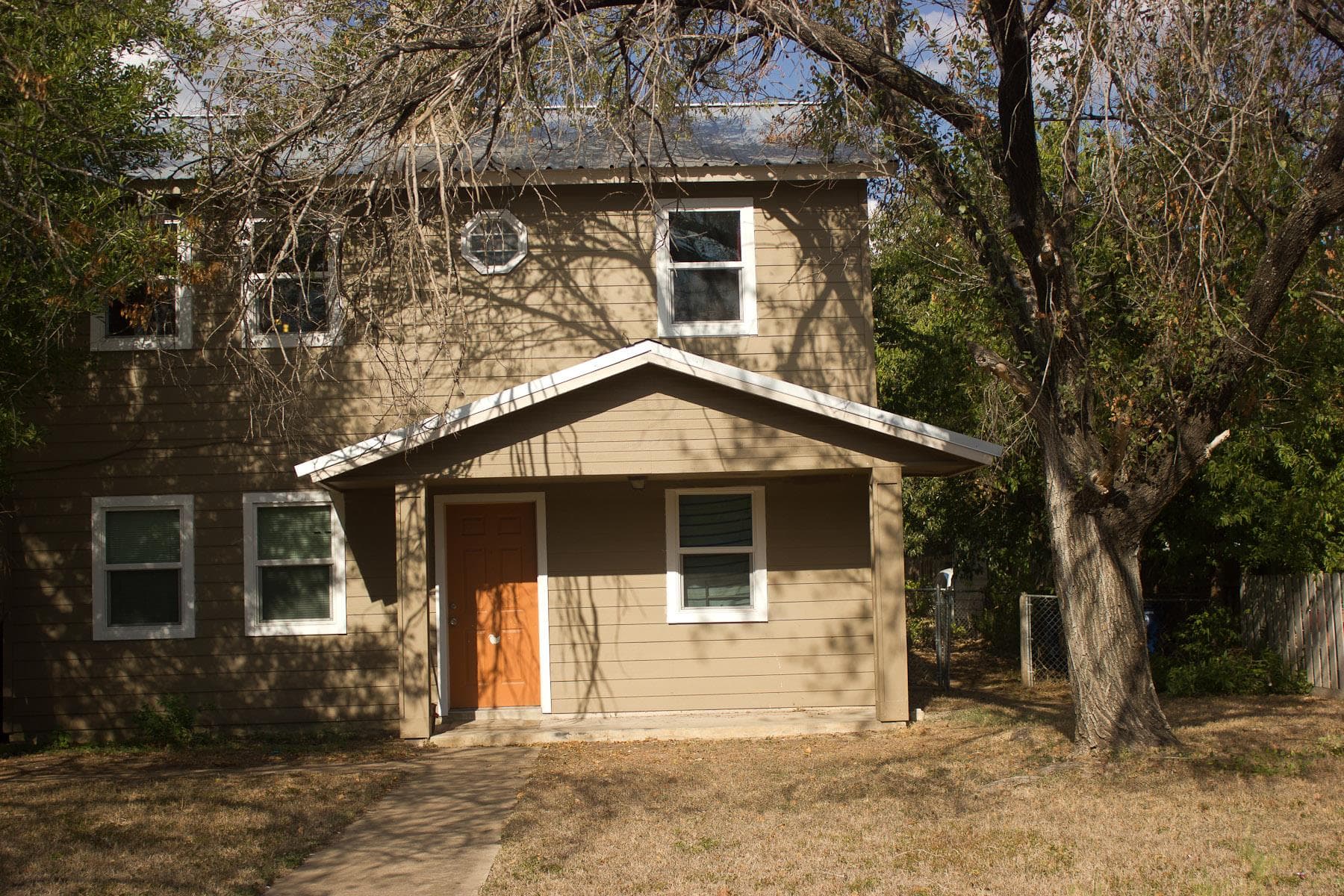 2100 E Stassney Ln #A