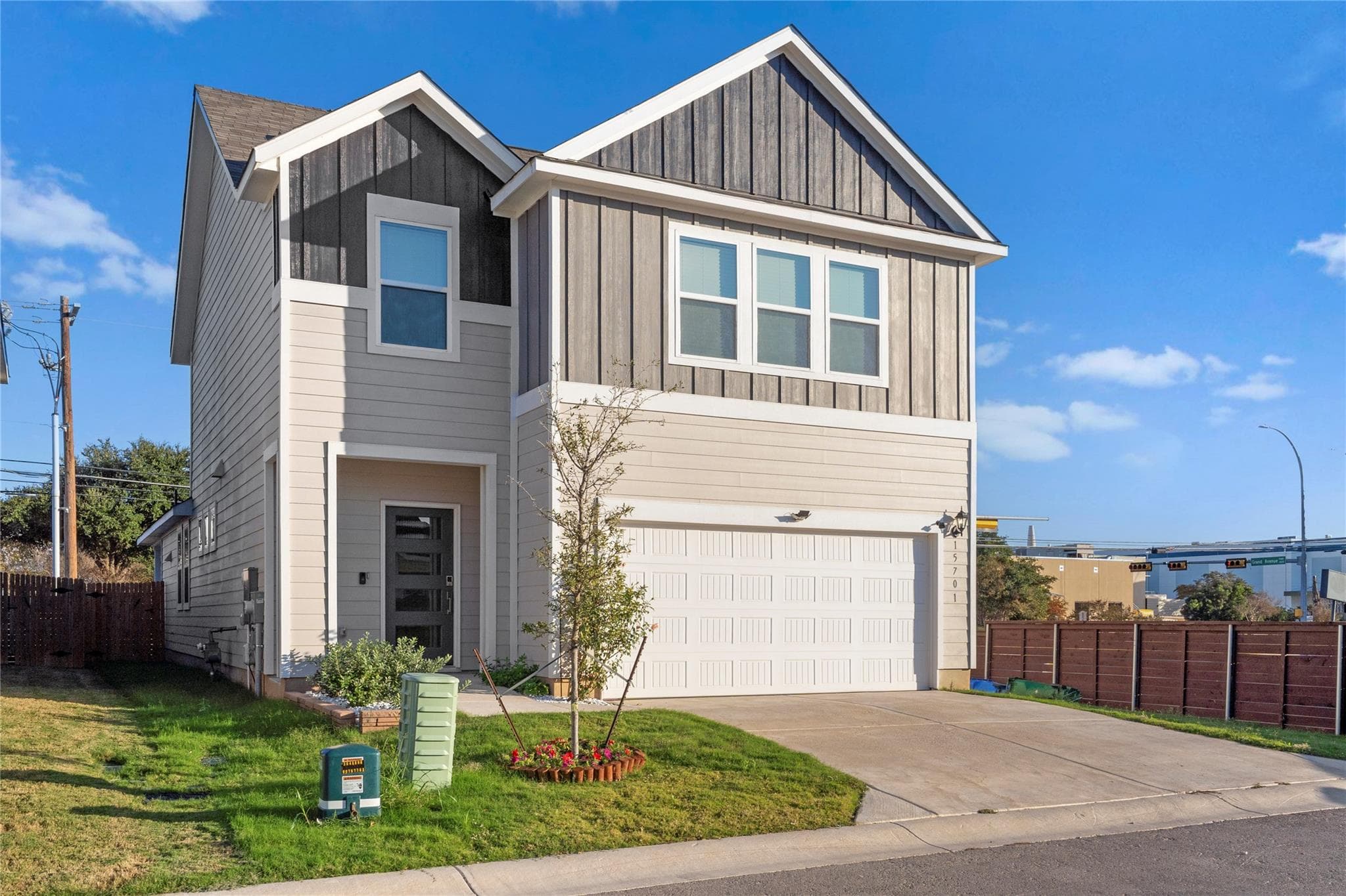 15701 Oglethorpe Dr #100