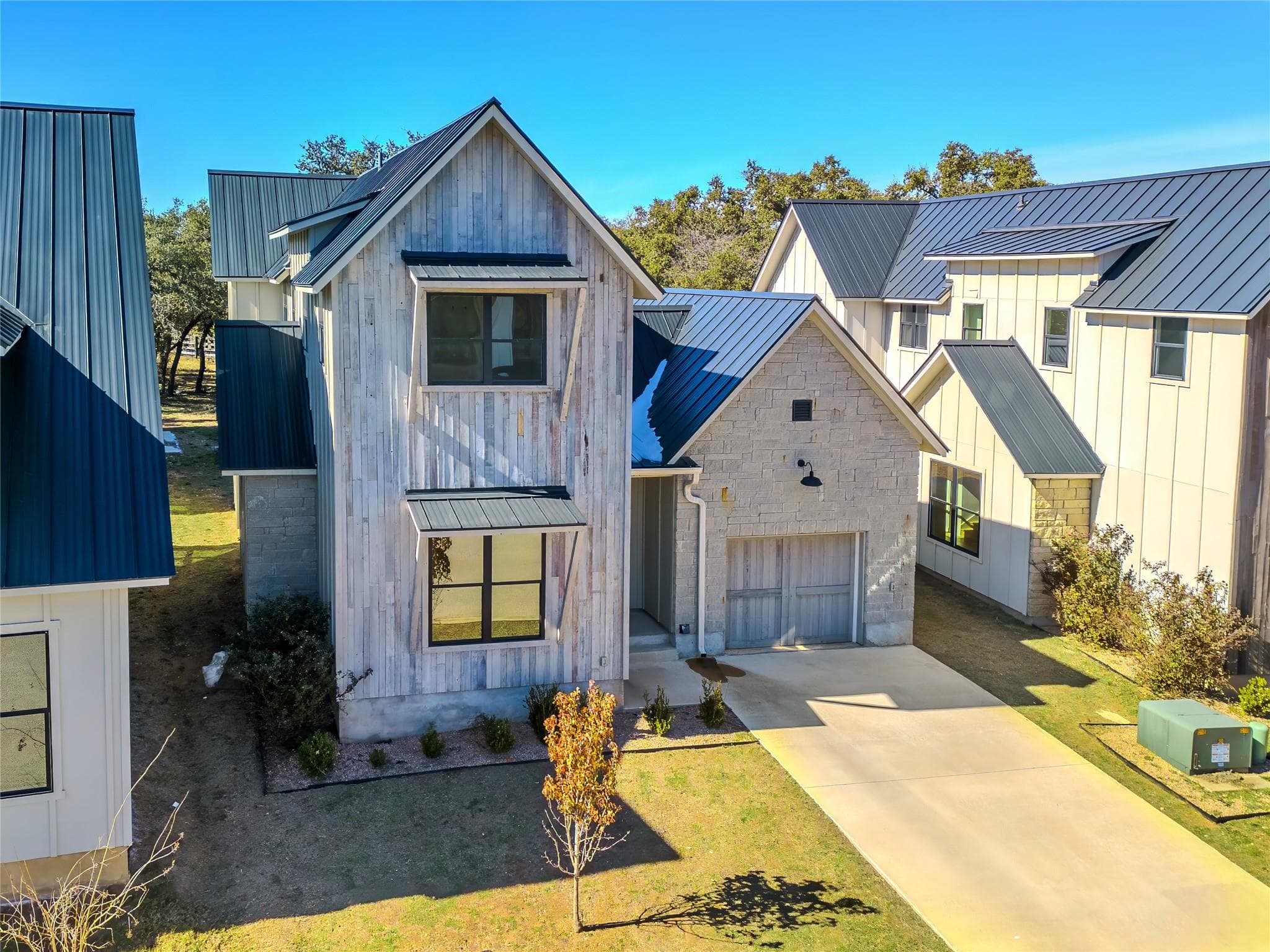 2400 Bruin Dr #27