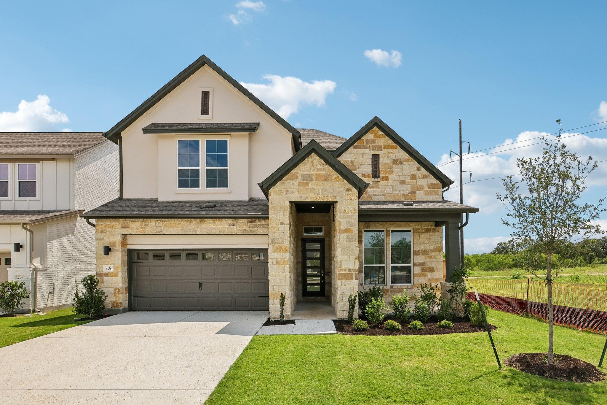 206 San Saba Dr