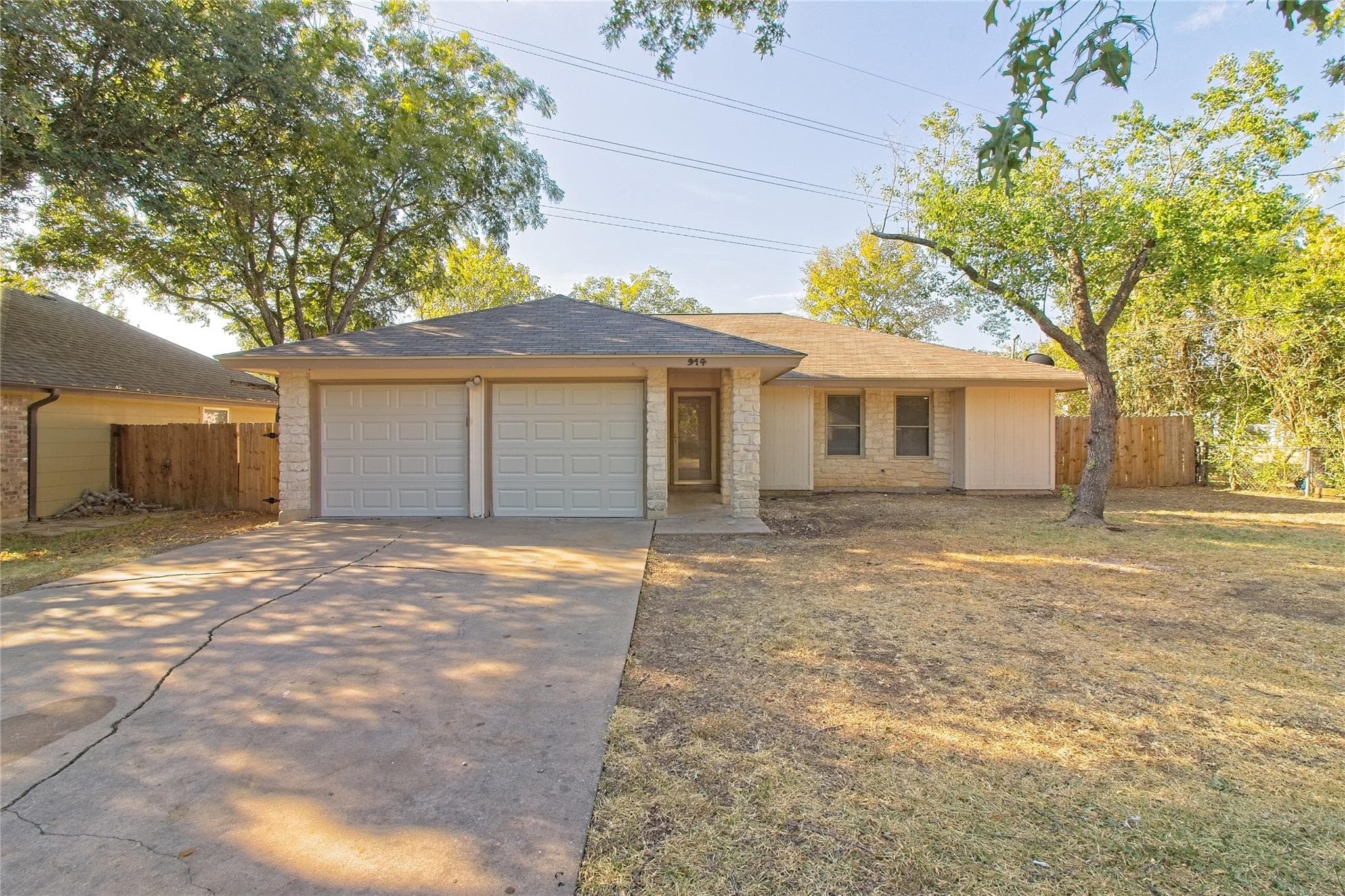 914 Garden Meadow Dr