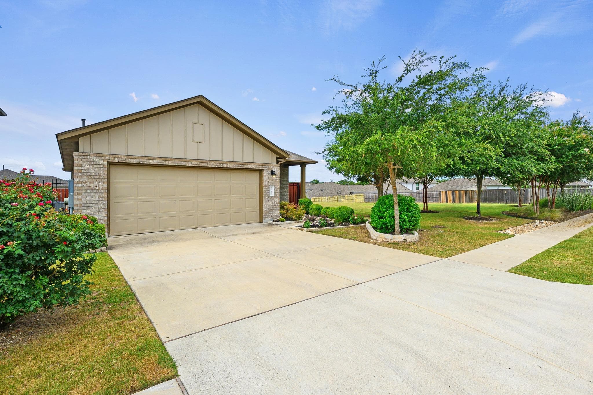 309 Earl Keen St