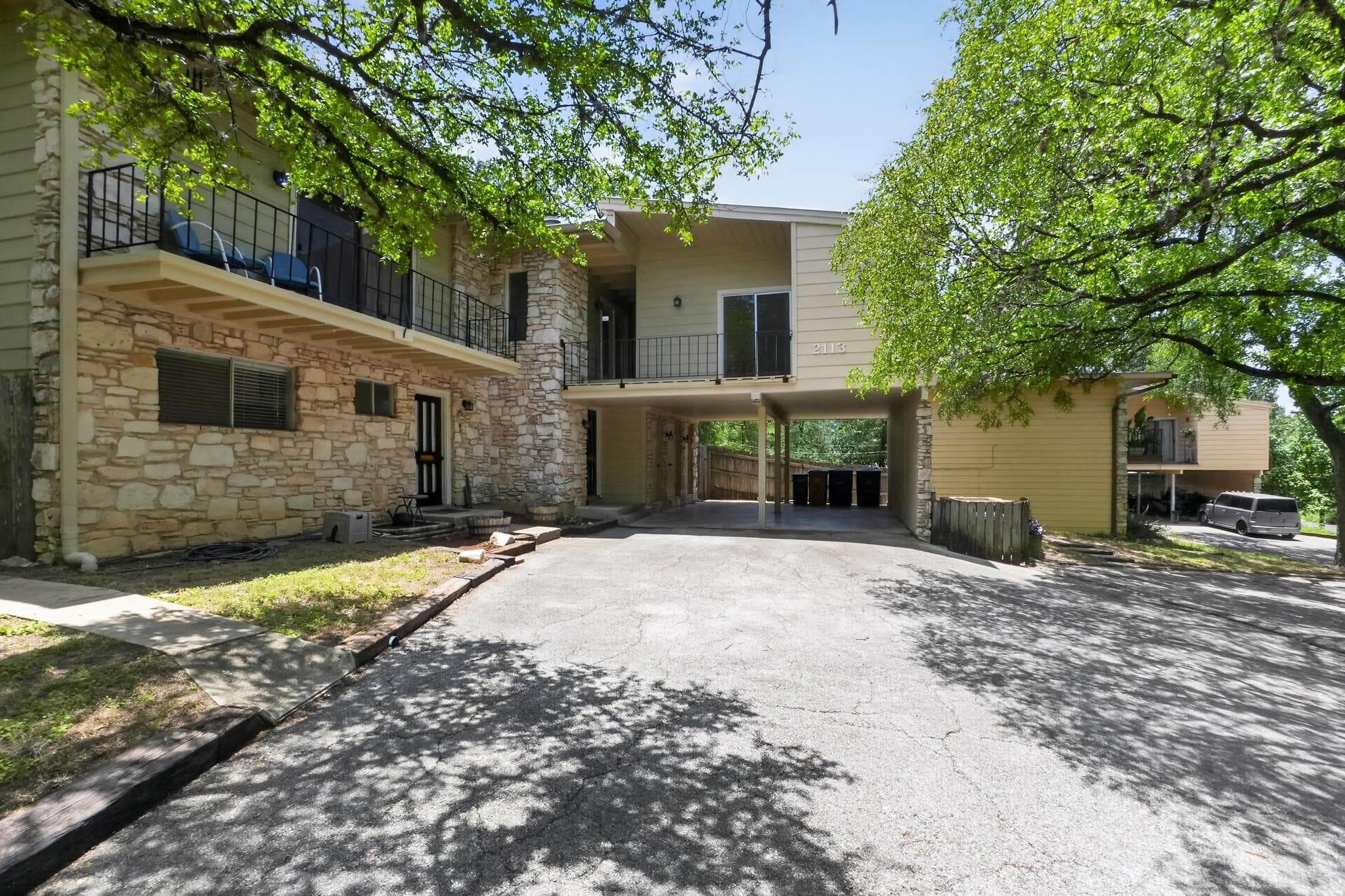 2113 Rabb Rd