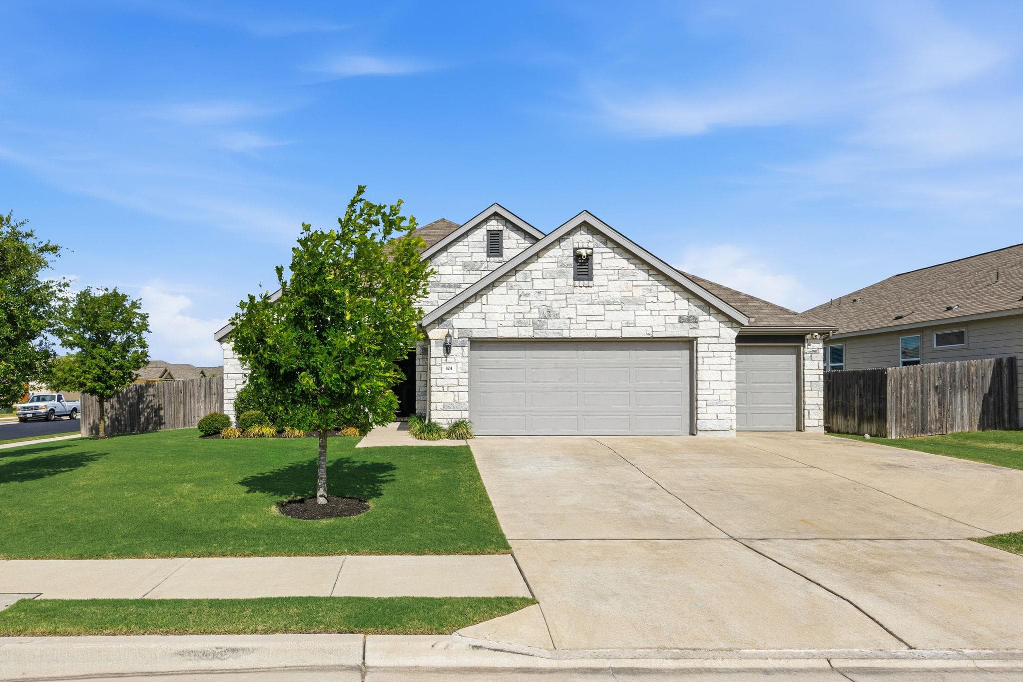 101 Ozark Dr