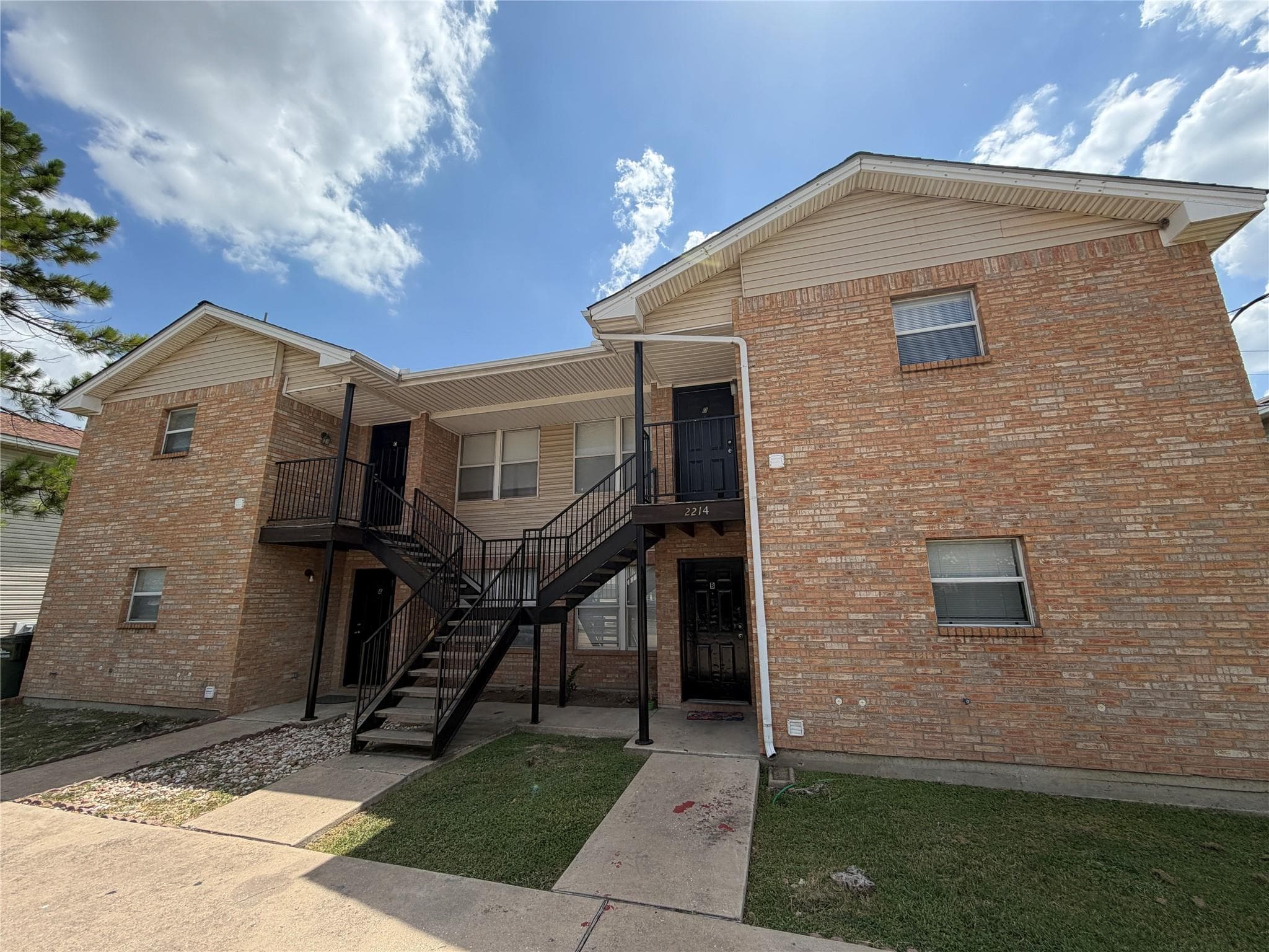 2214 Katy Ln #D