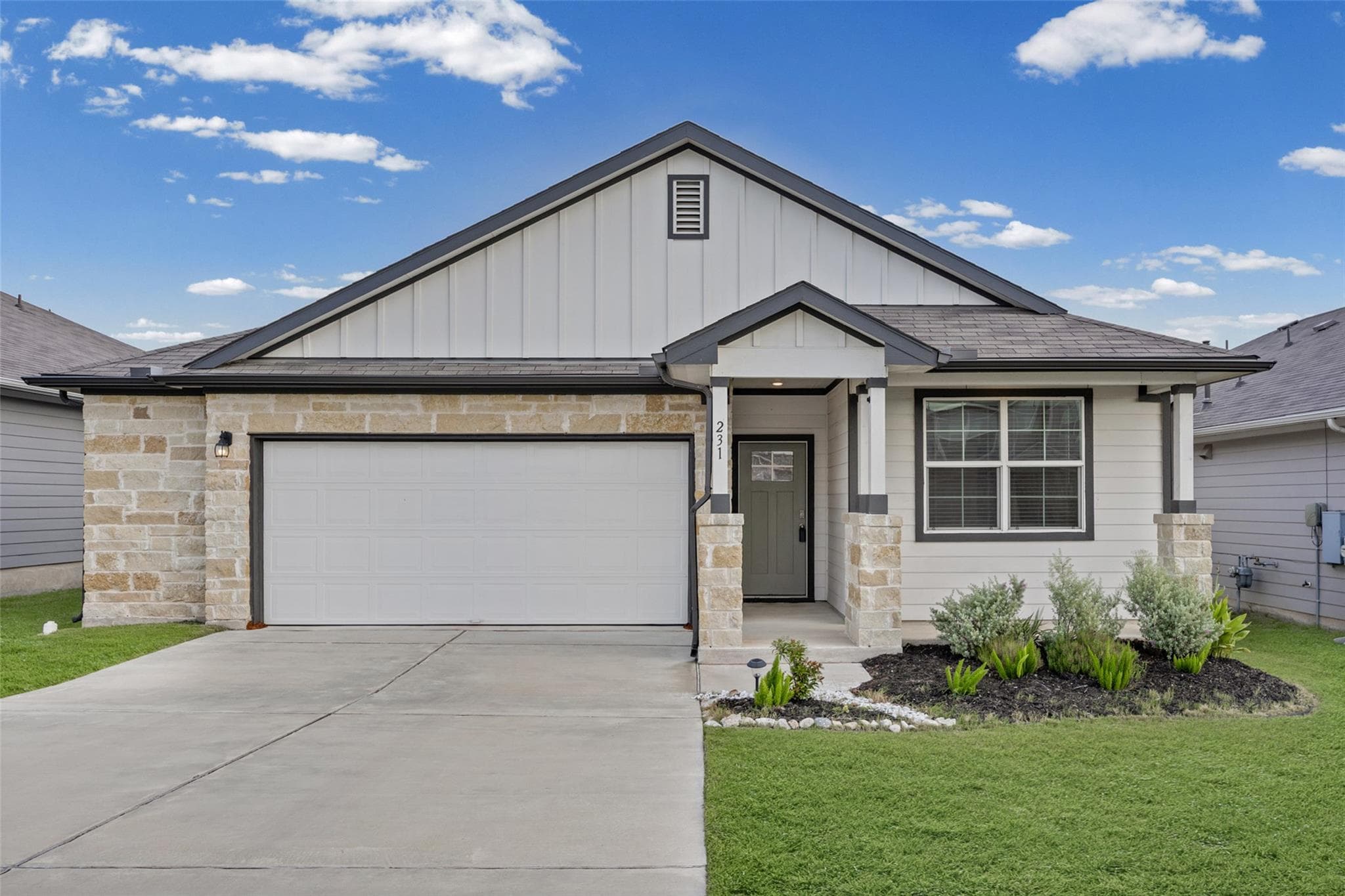 231 Lavaca River Ln