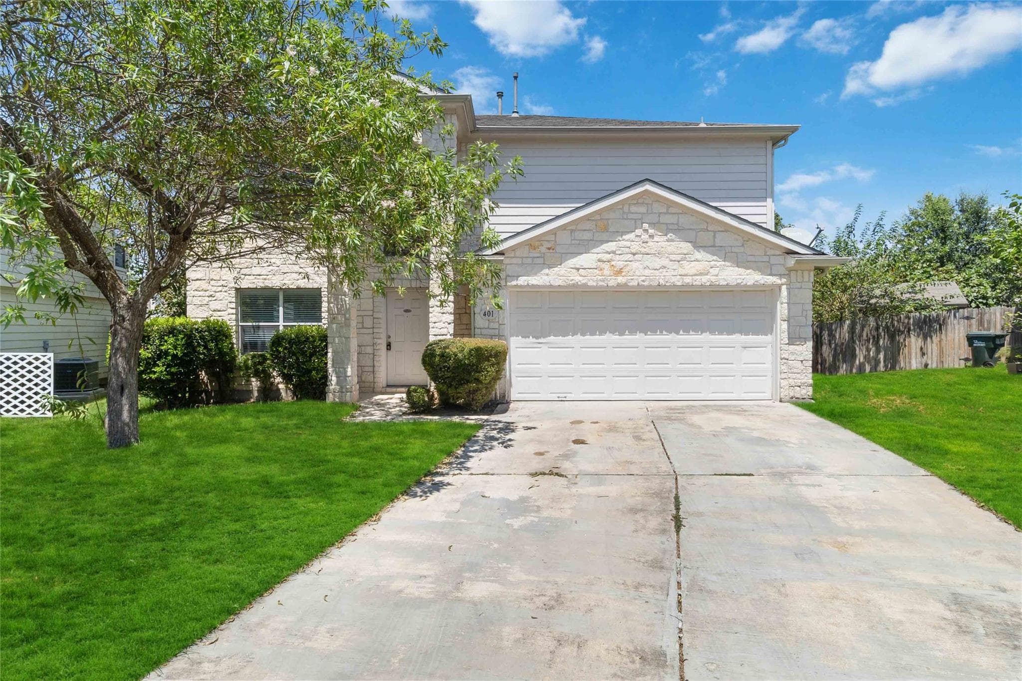401 Spruce Dr