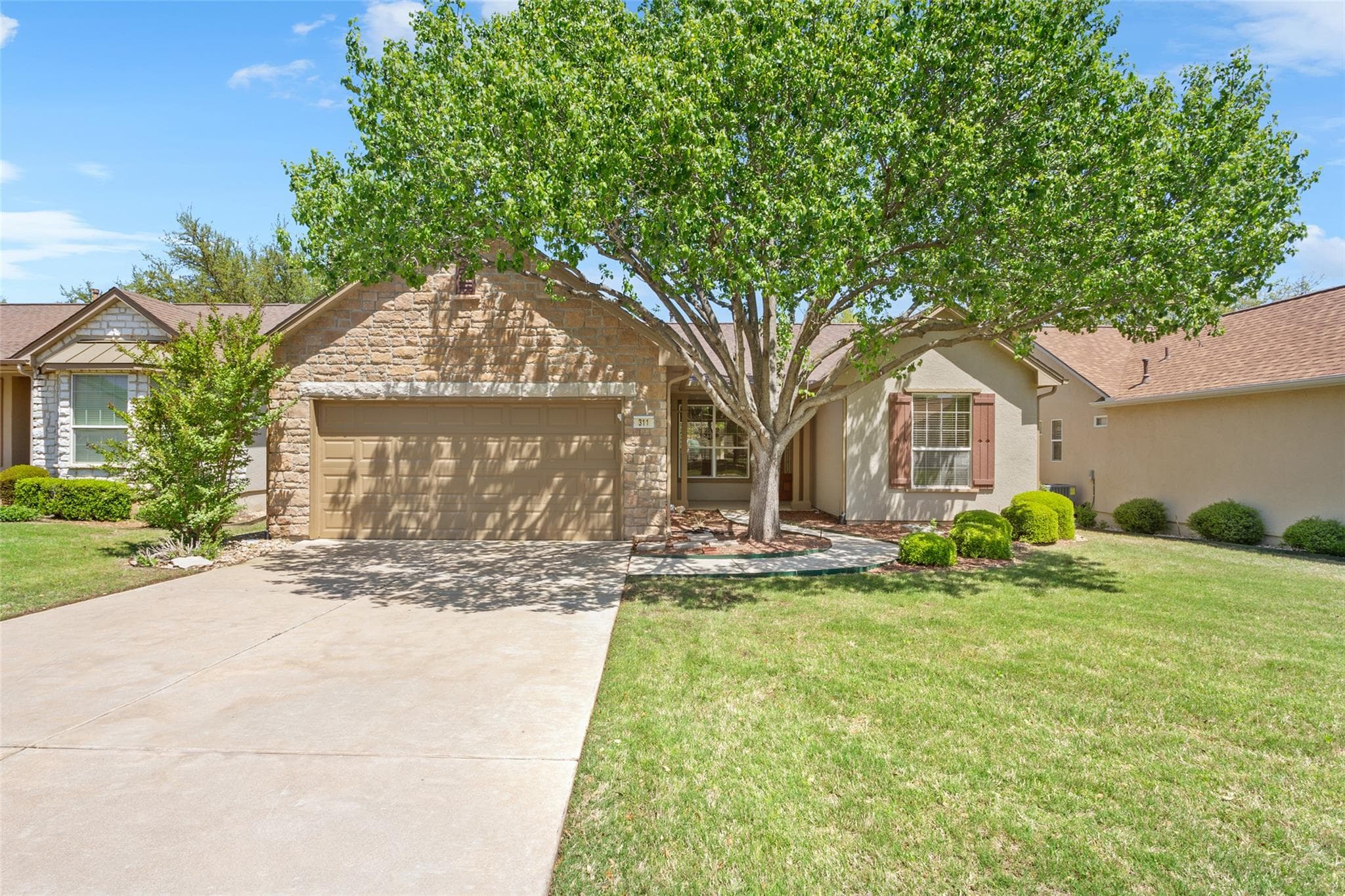 311 Dove Hollow Trl