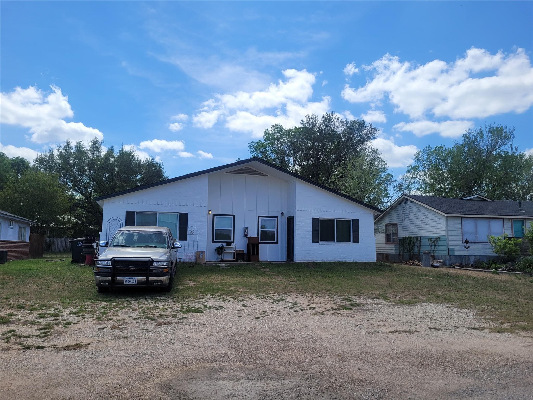205 2nd Ave #1 & 2