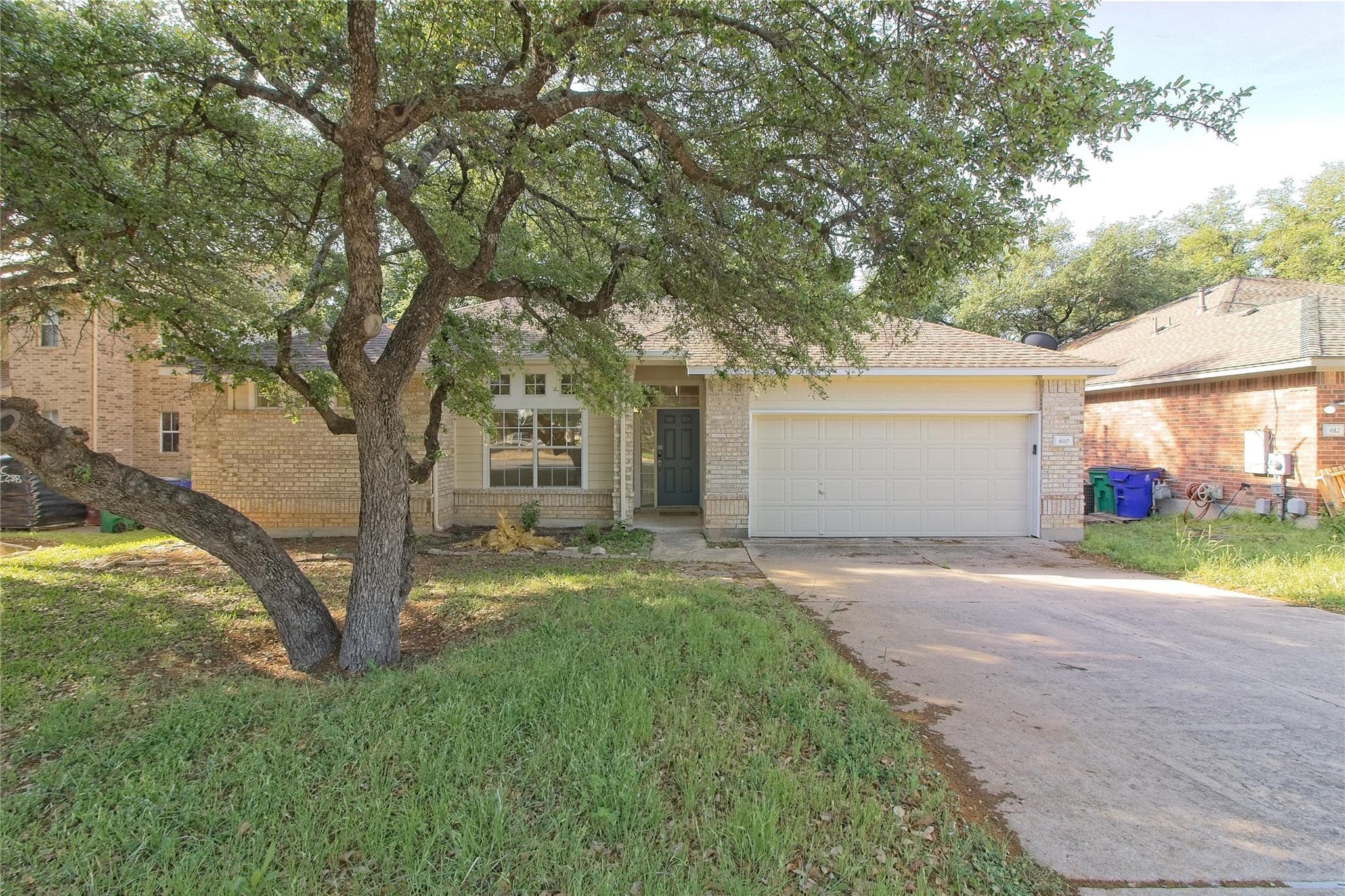 610 Palo Alto Ln