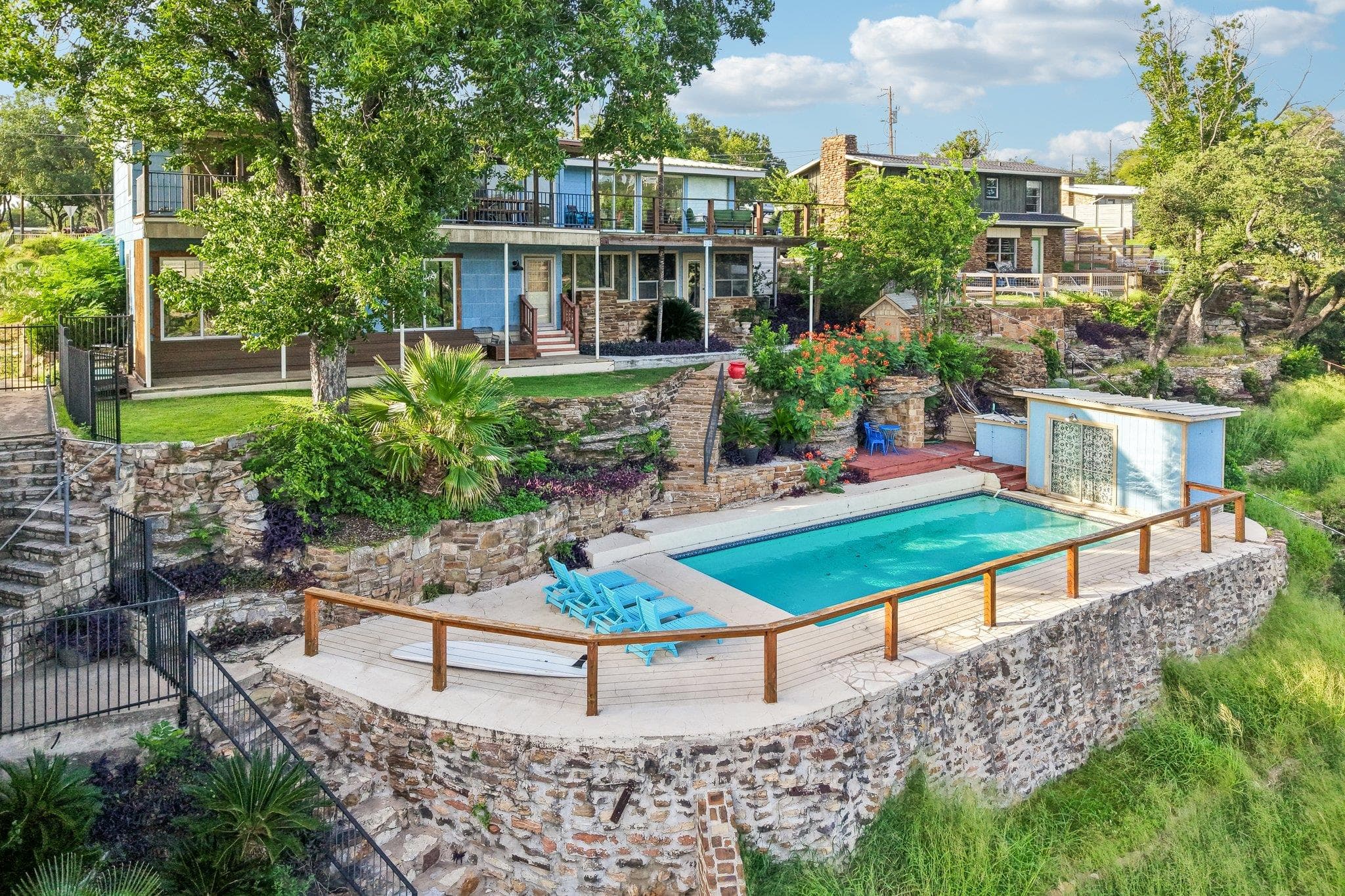 2516 Circle Dr
