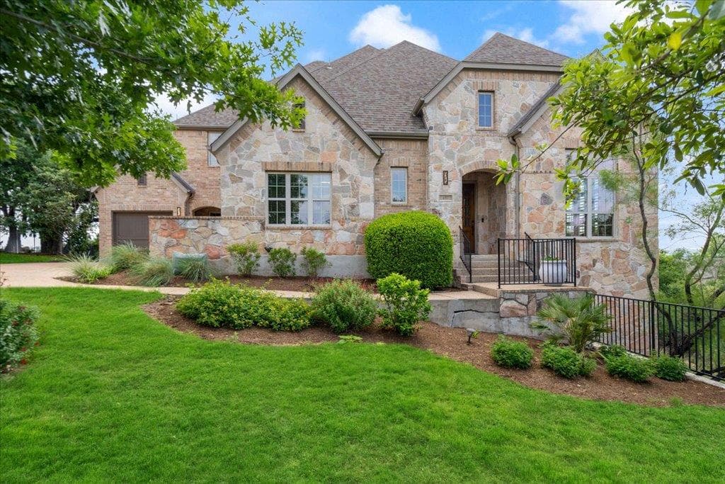 457 Santaluz Ln