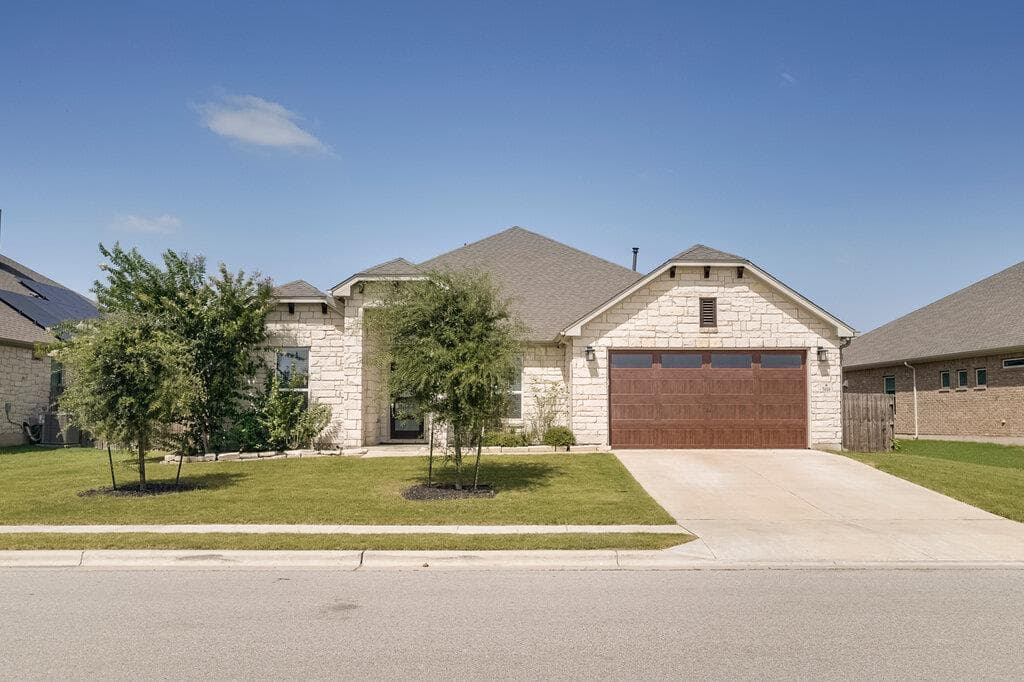 5616 Monrovia Ln