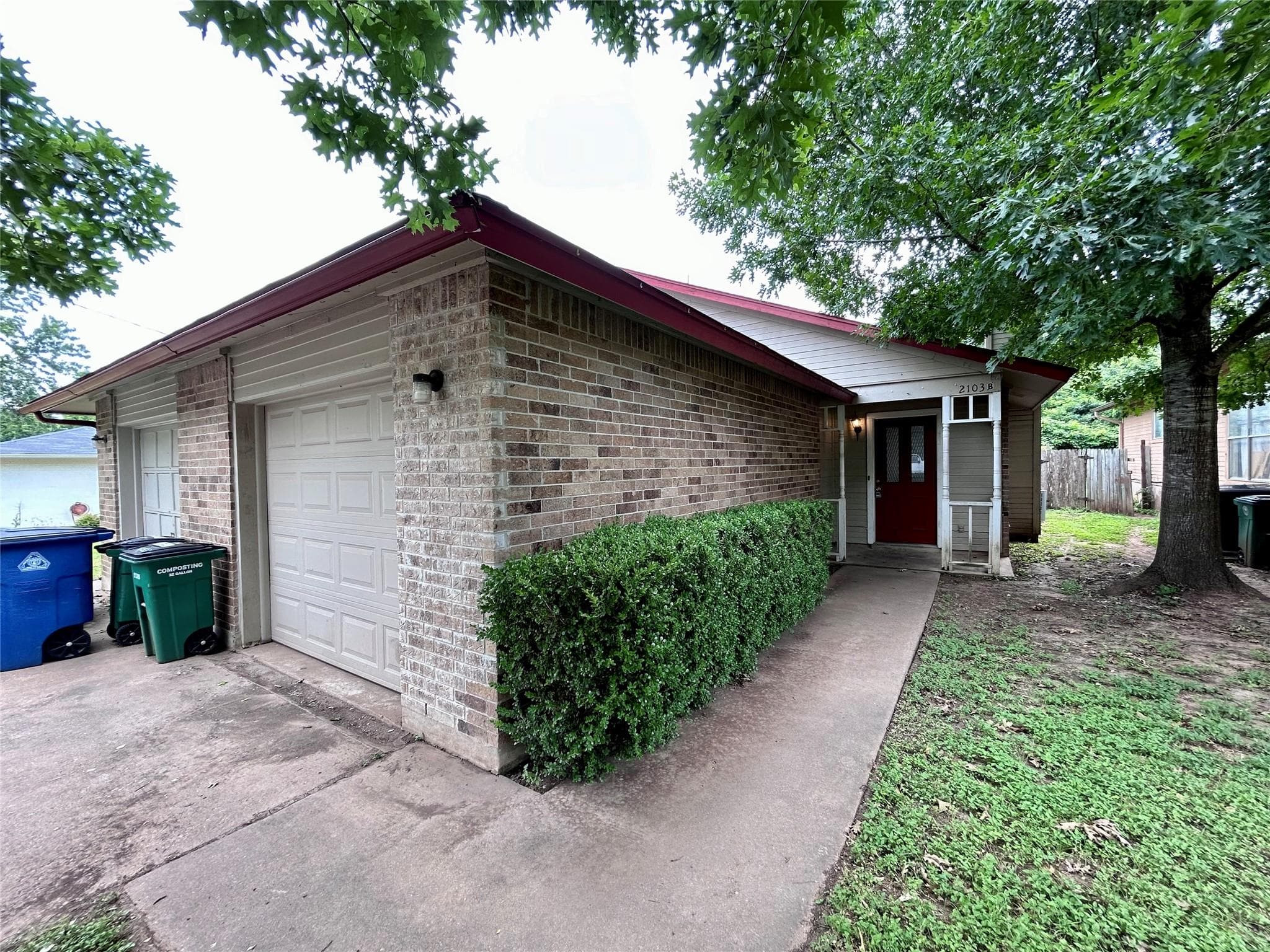 2103 Courtney St #B
