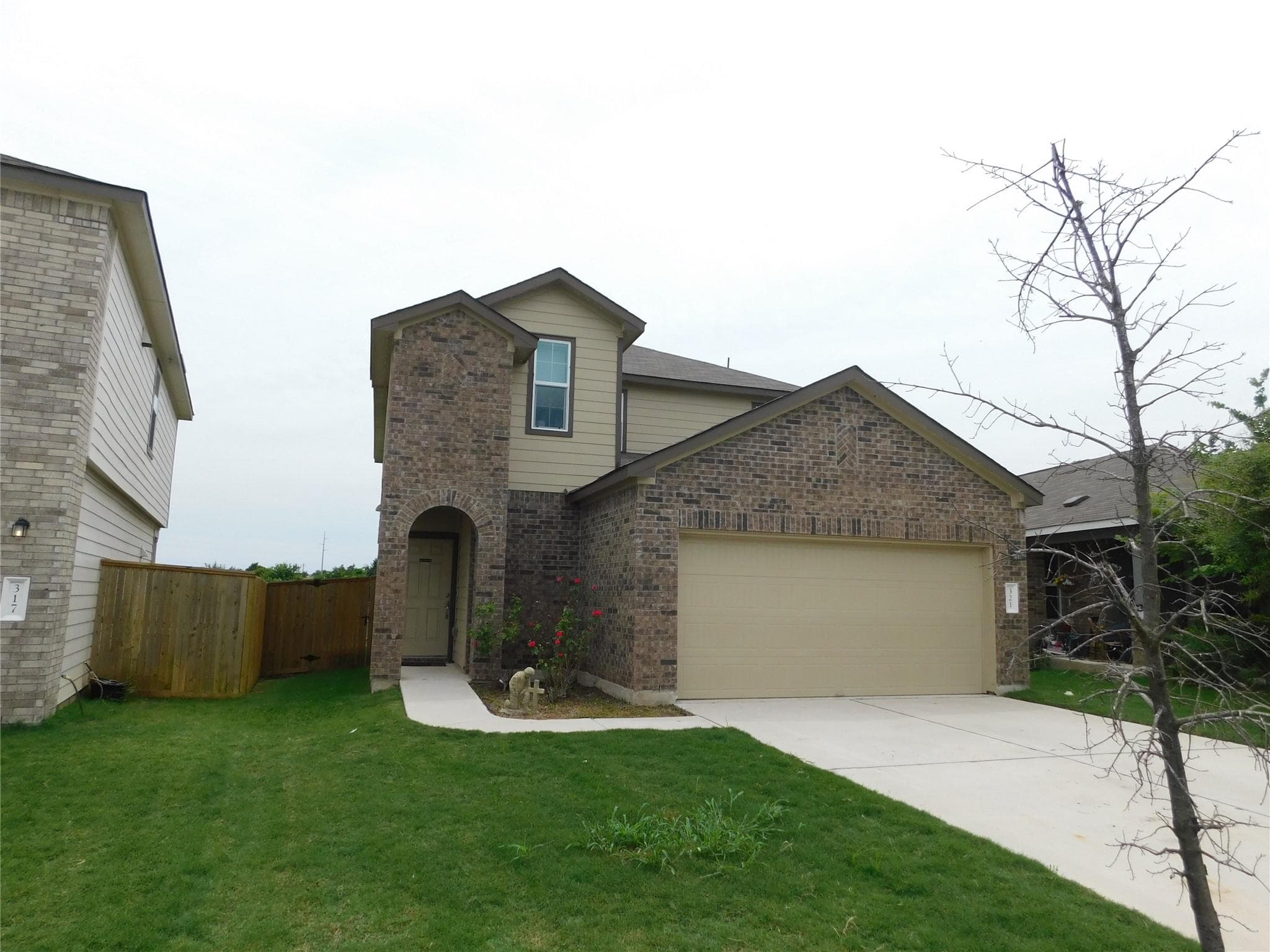 321 W Bronco Billy Dr