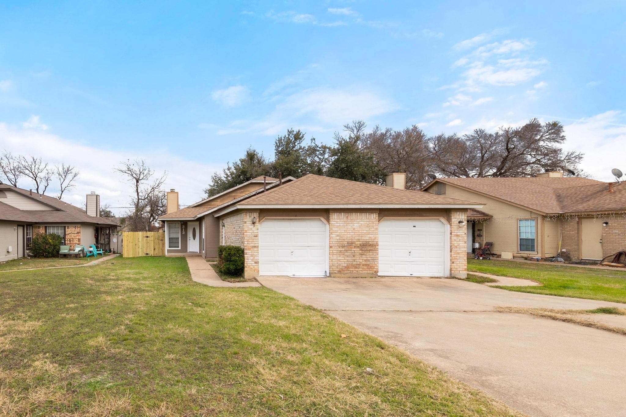 313 Greenlawn Blvd