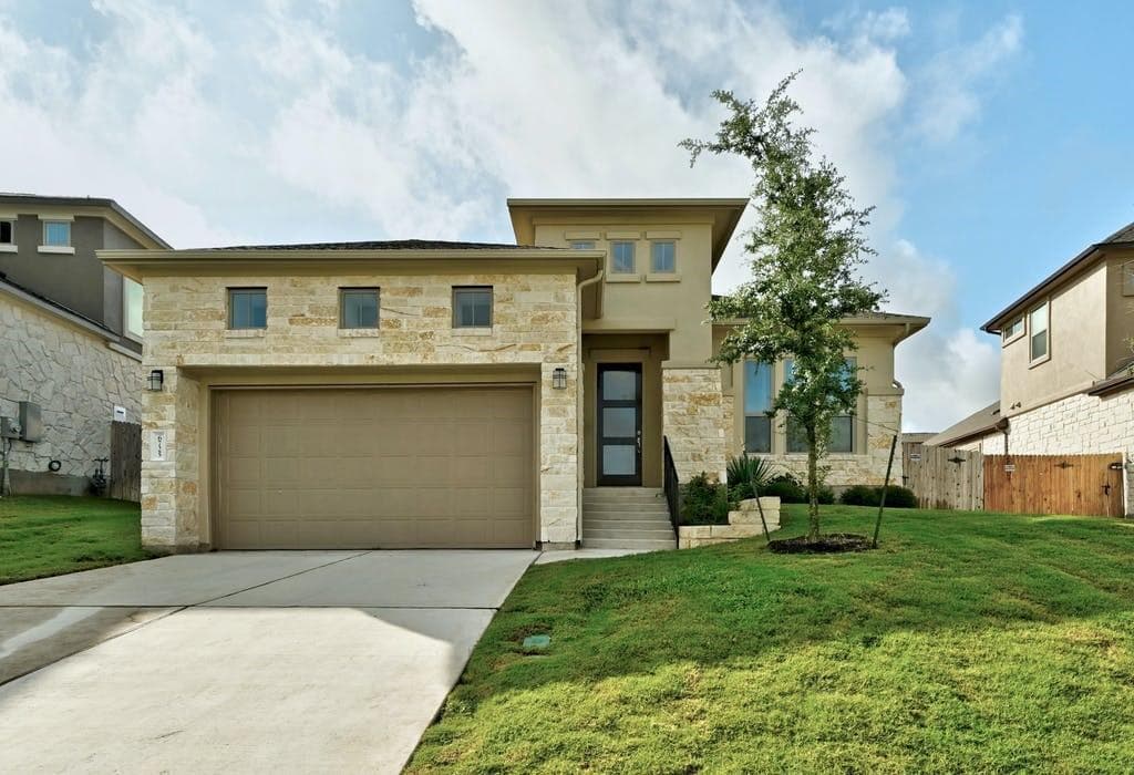 6725 Denia Dr