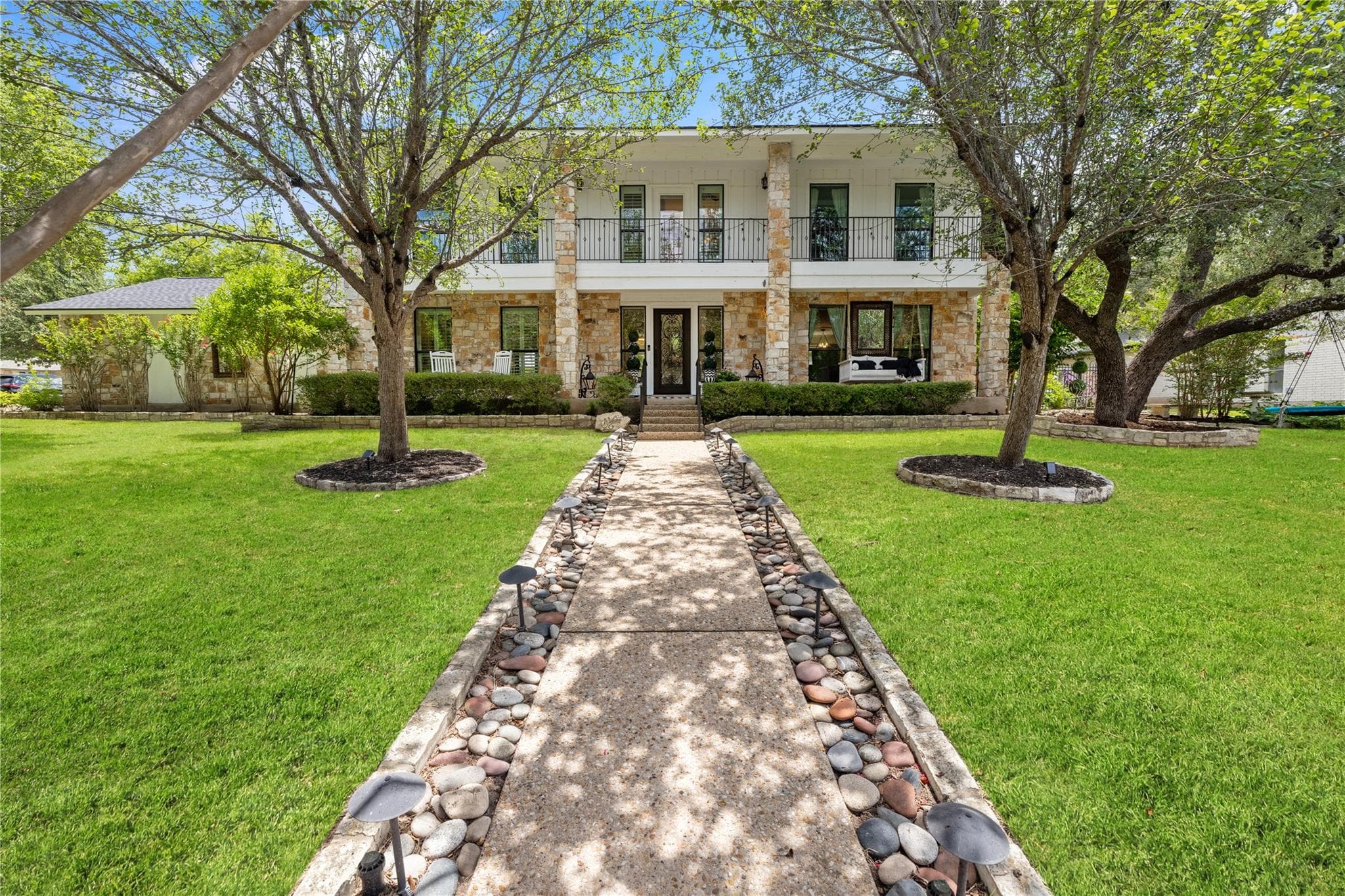 10507 Plumewood Dr