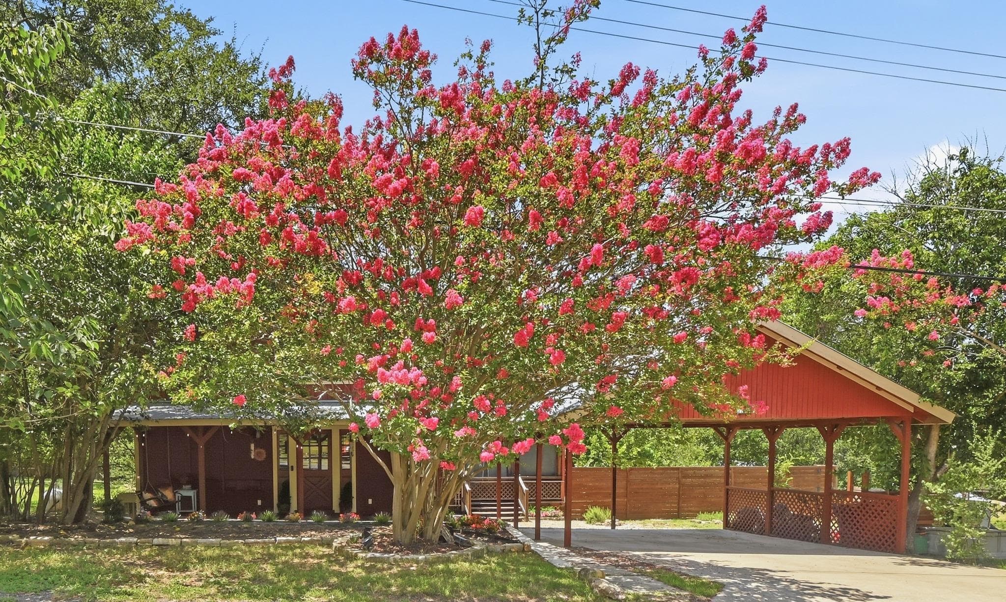 2706 Palomino Dr
