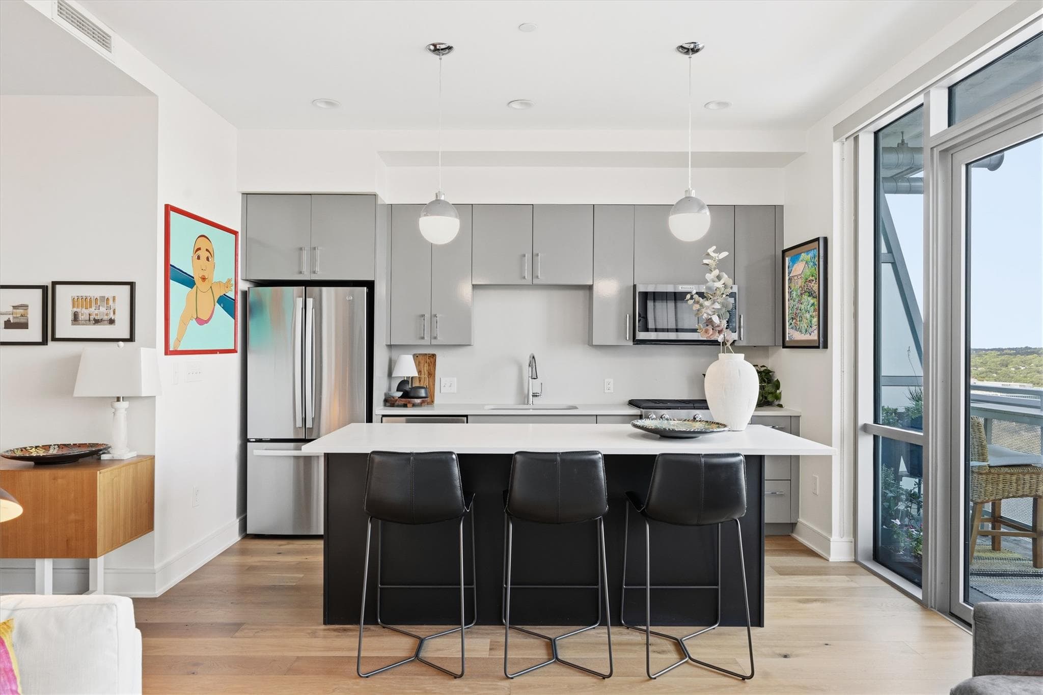 222 West Ave #1808