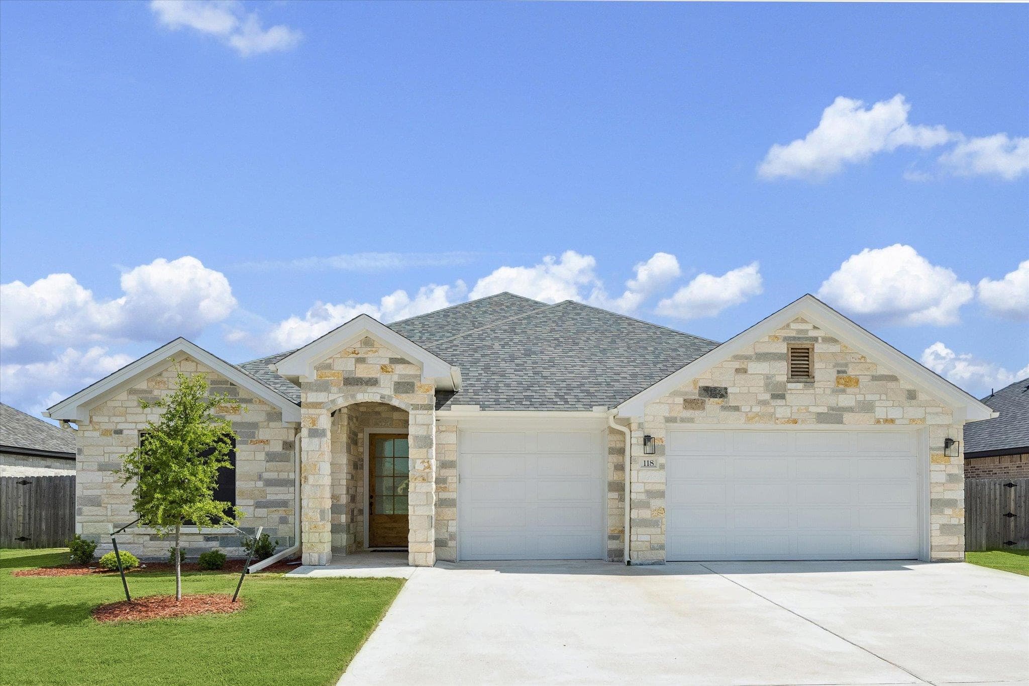 118 Overlook Trl