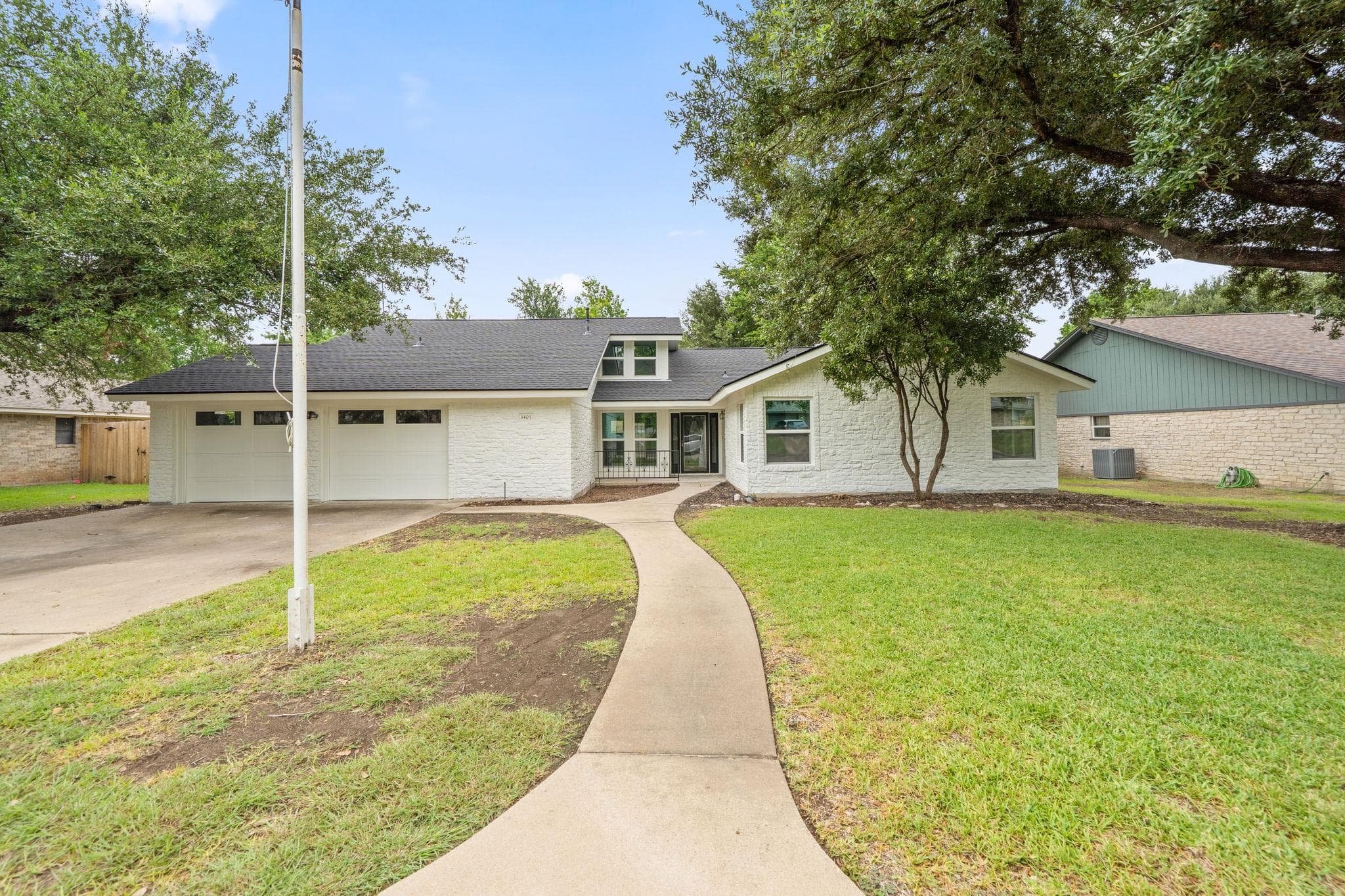 1403 Stone Ridge Dr