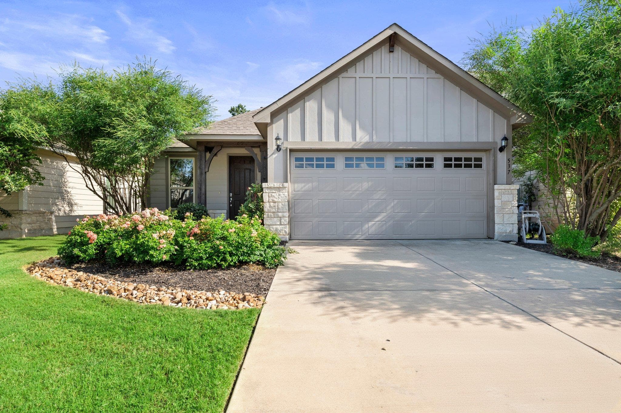 537 Bonnet Blvd