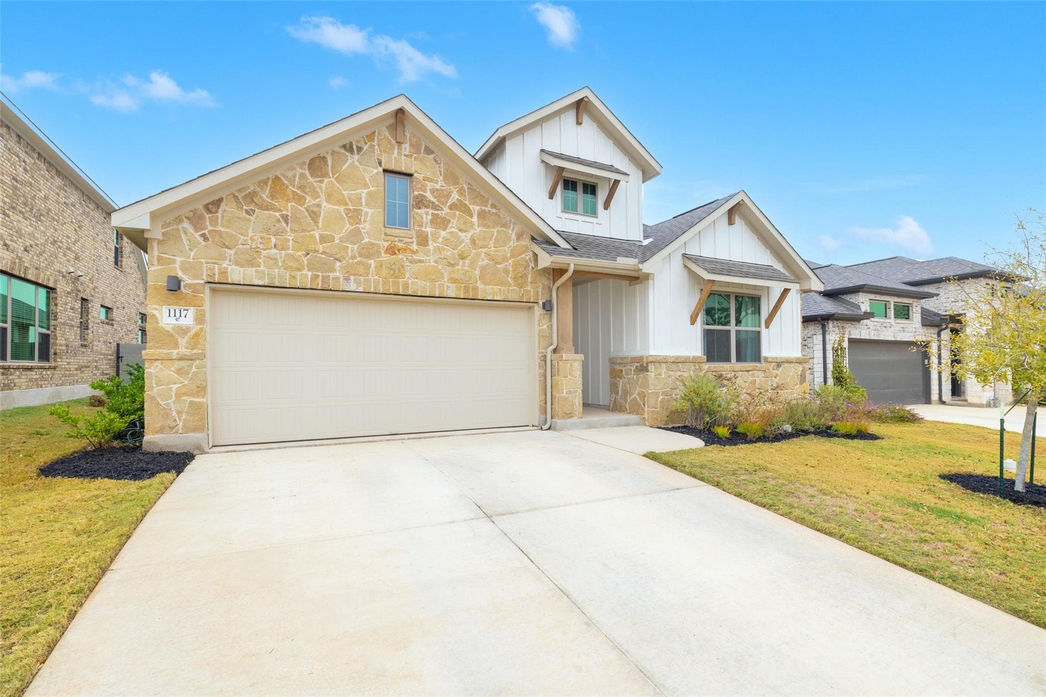 1117 Spring Gulch Ln