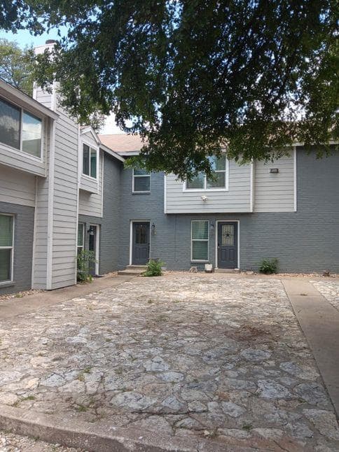8402 Fathom Cir #106