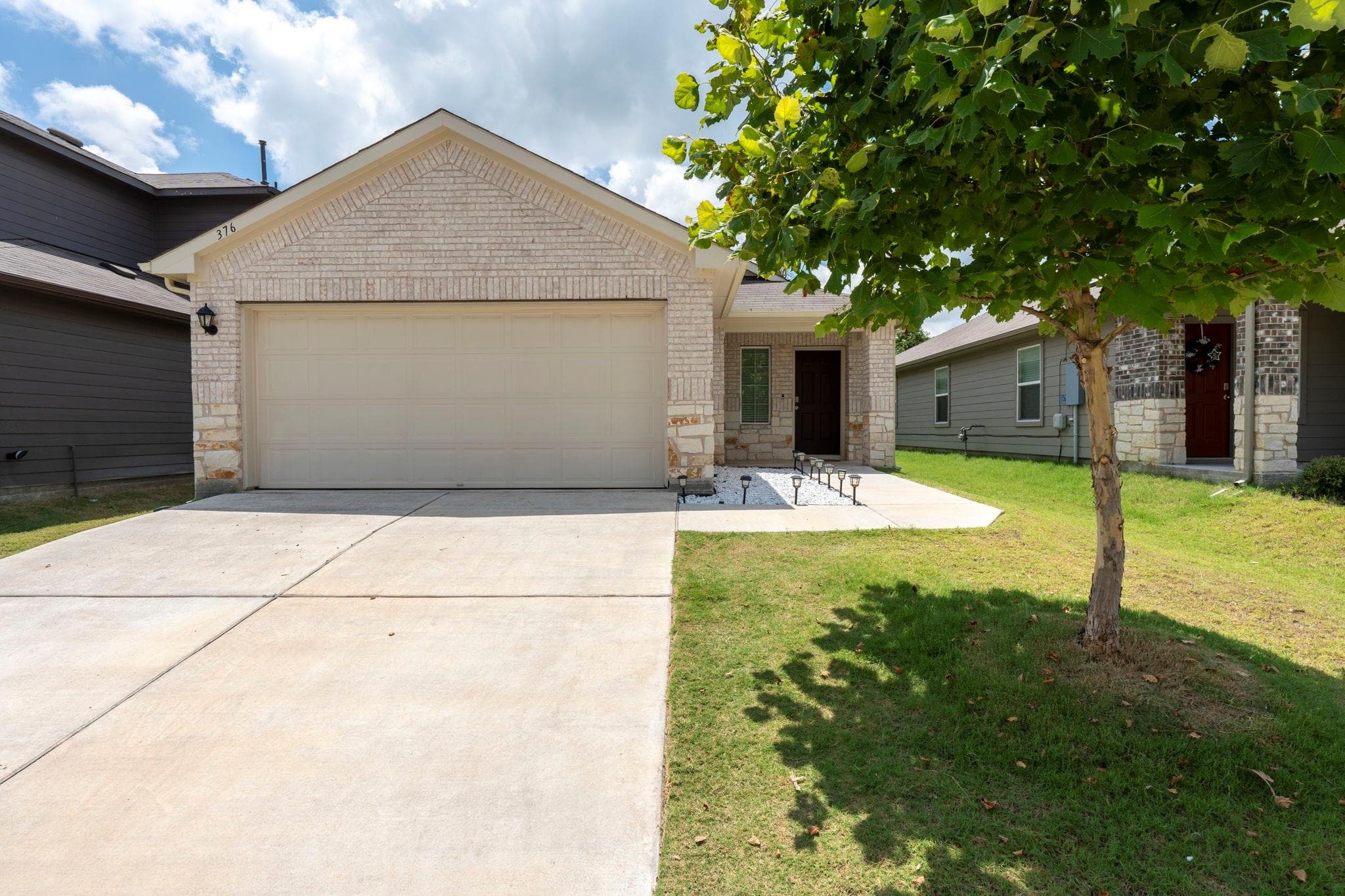 376 Euclid Ln