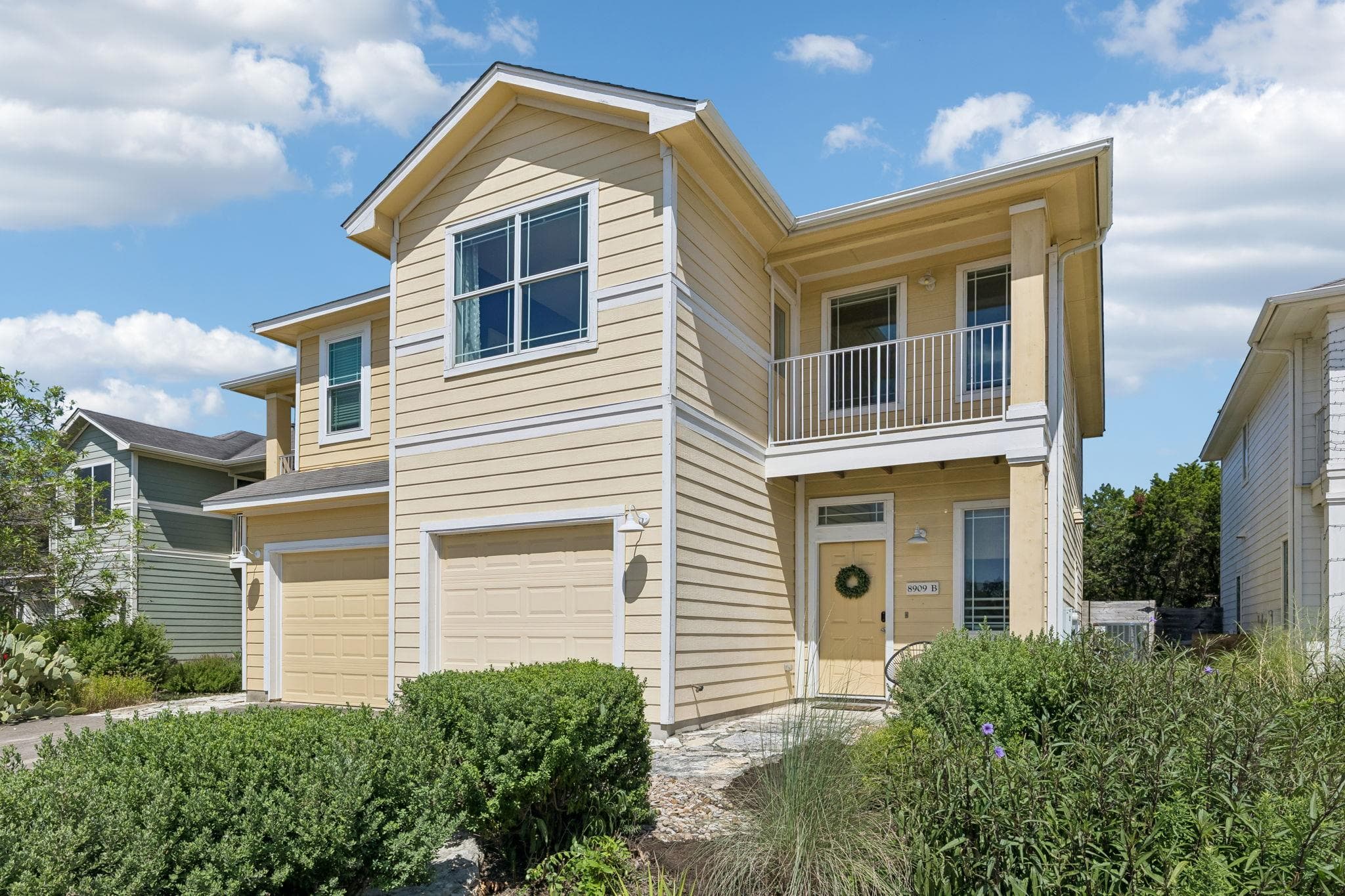 8909 Mountain Shadows Cv #B