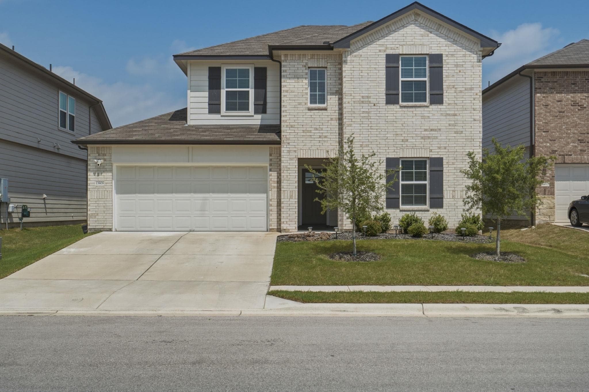 13908 Howser Trce