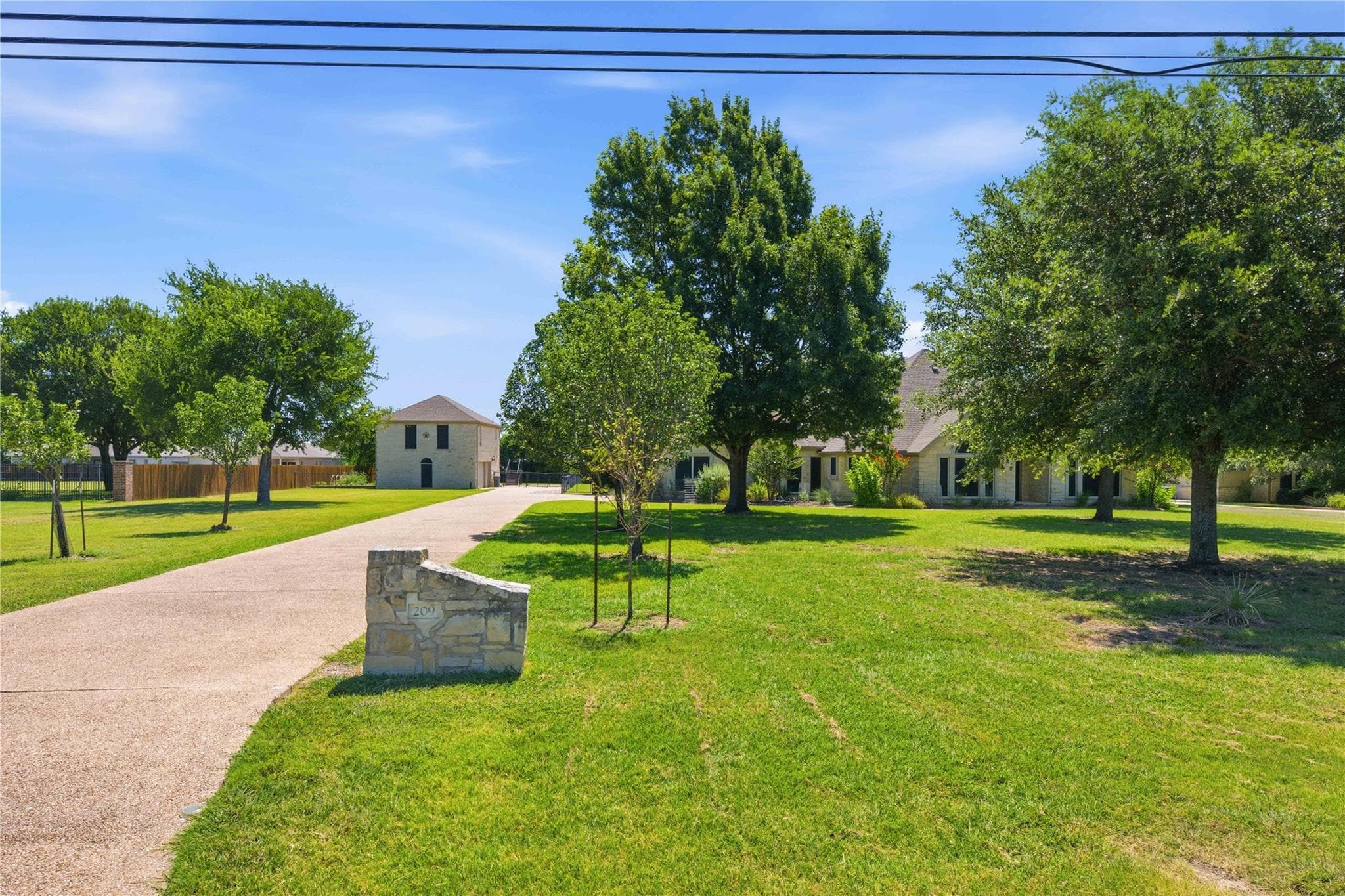 209 Park Place Dr