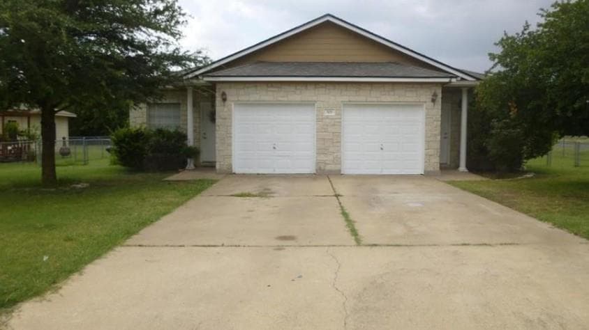 501 Tablerock Cir #B