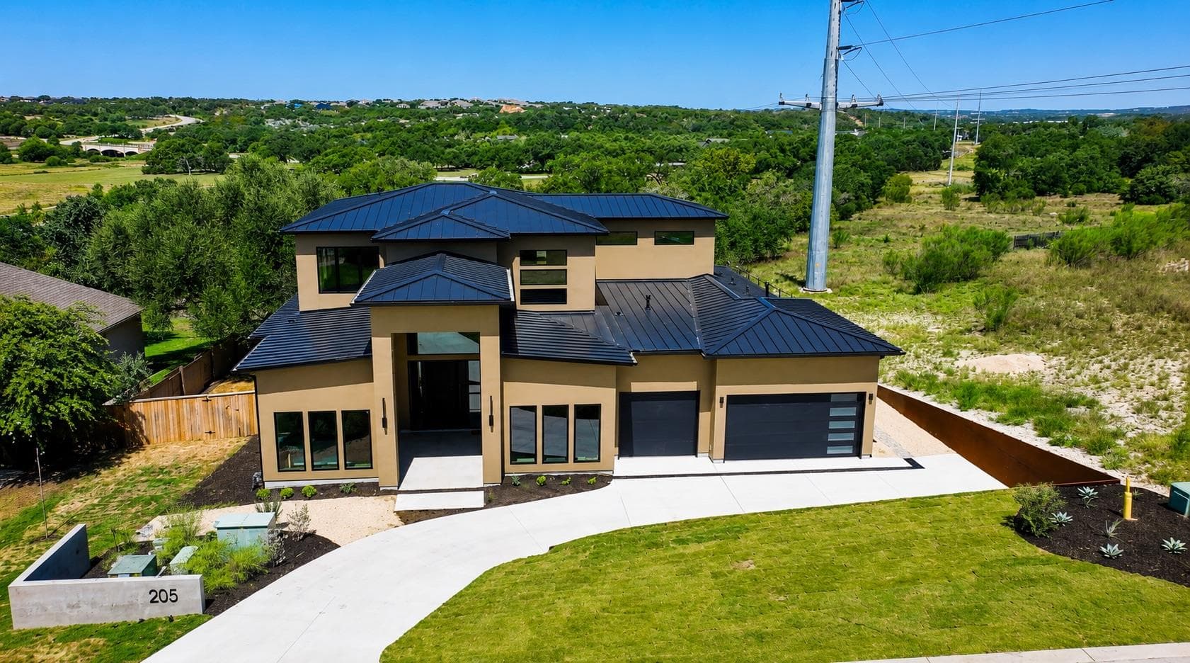 205 Waters View Ct