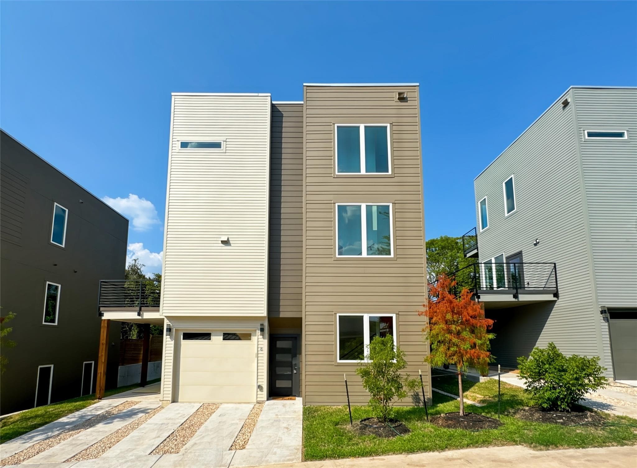 2309 Montopolis Dr #8